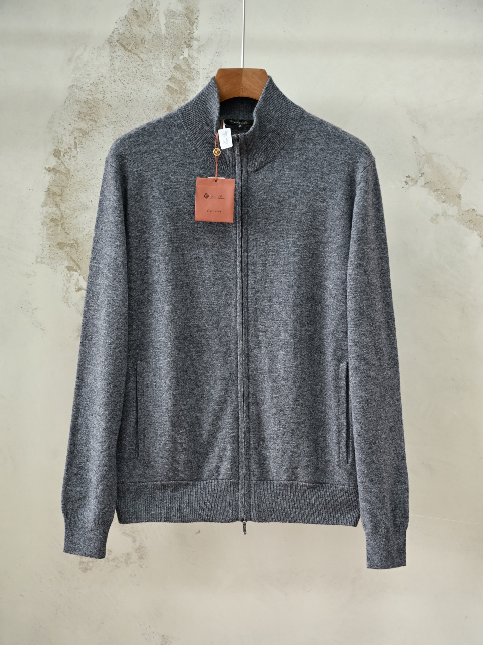 Loro Piana LP Men's Pure Cashmere Long-Sleeve Sweater 羊绒细面料长袖 -LP0107-B0