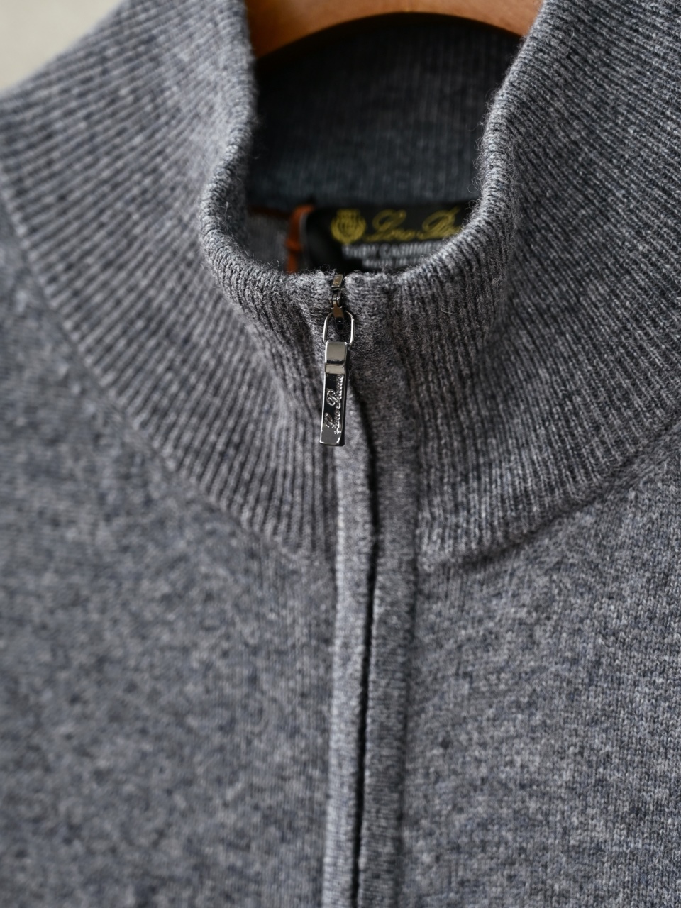 Loro Piana LP Men's Pure Cashmere Long-Sleeve Sweater 羊绒细面料长袖 -LP0107-B0