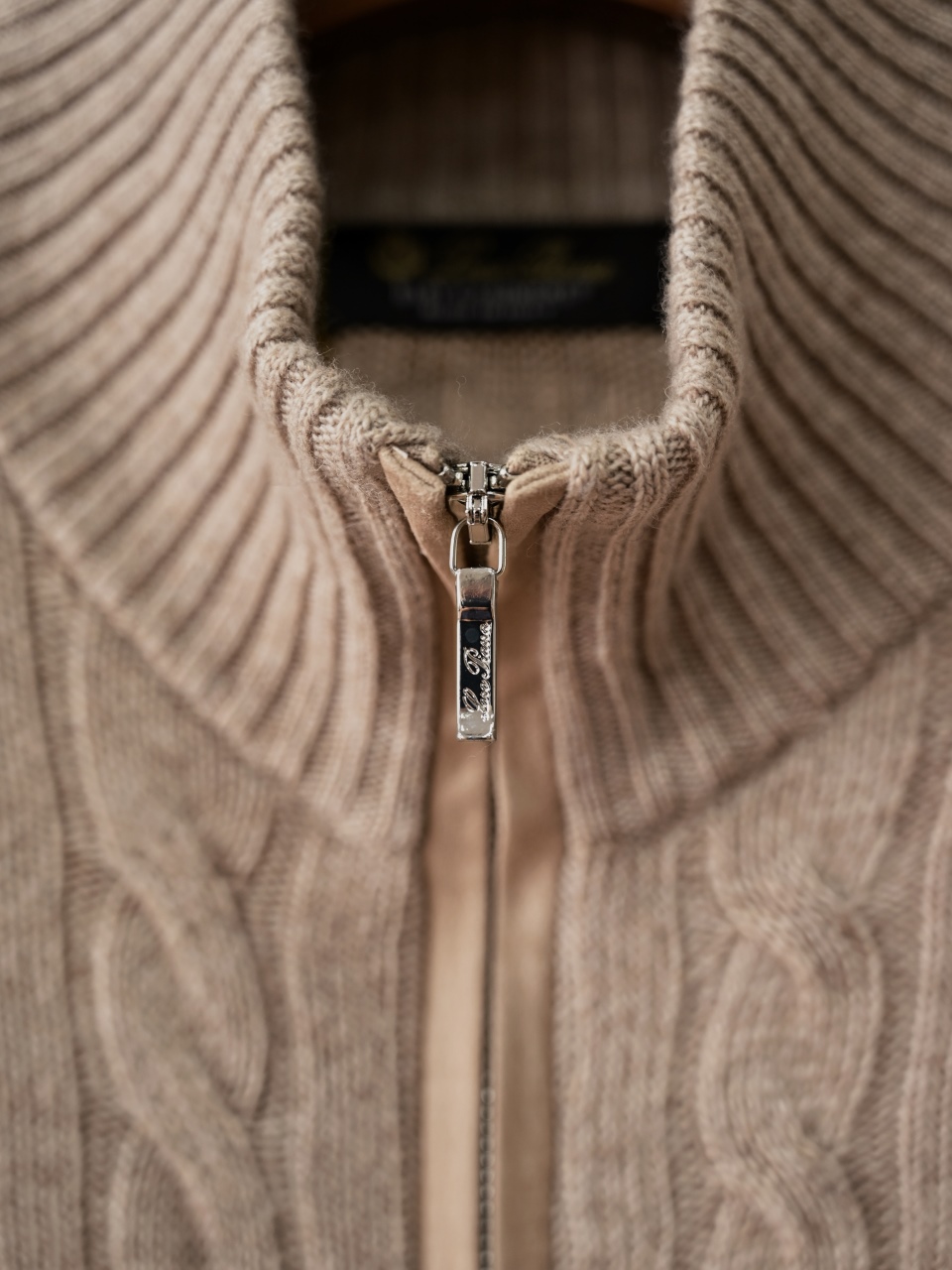  (Cable Knit) Loro Piana LP Men's Pure Cashmere Long-Sleeve Sweater 羊绒麻花长袖 -LP061-B0