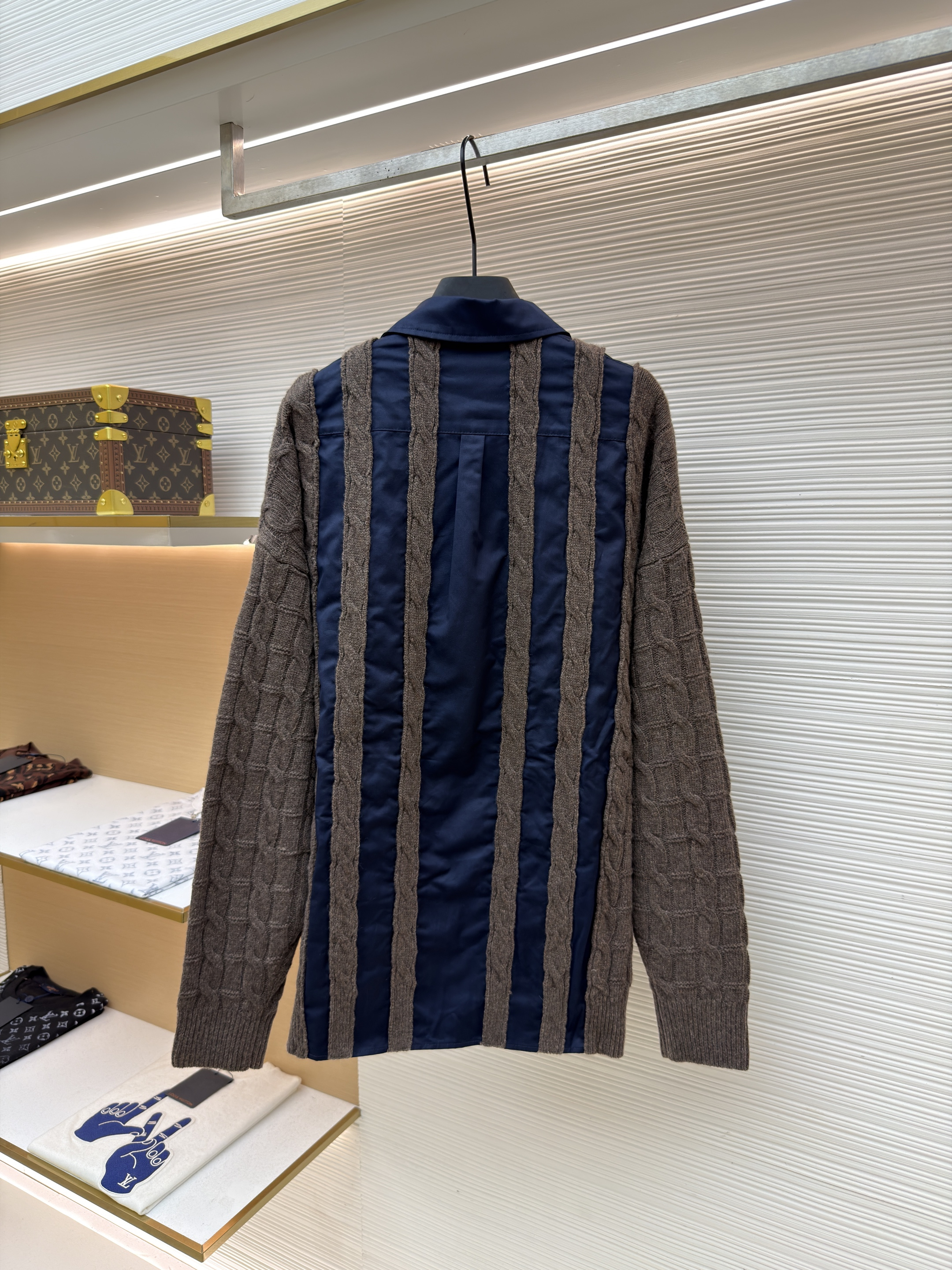 LOEWE 罗意威 刺绣羊毛混搭衬衫 毛衣 针织衫 外套 长袖 蓝色 棕色 B5