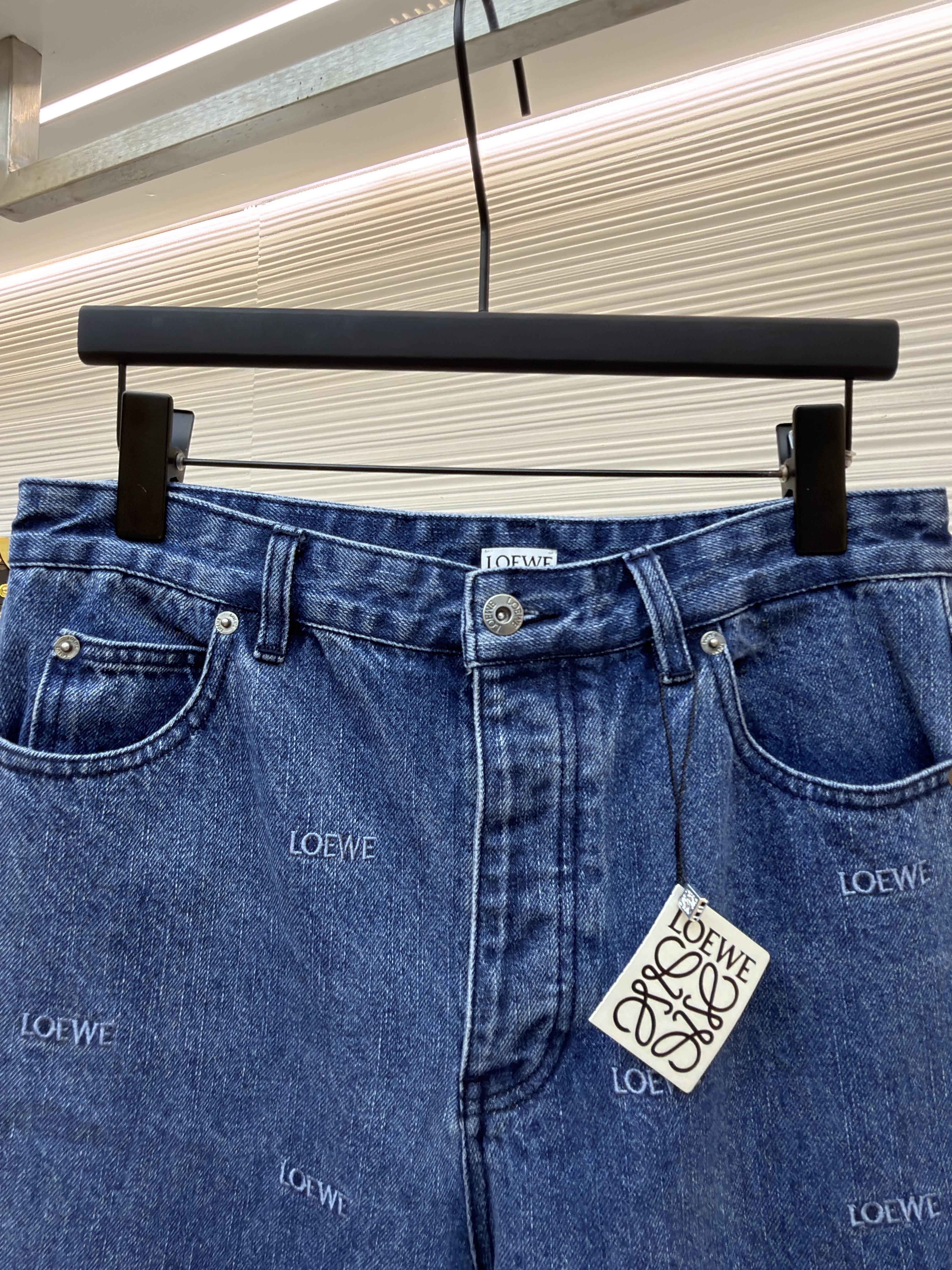 Loewe 罗意威 满饰刺绣直筒牛仔裤 长裤 裤子 蓝色 B5