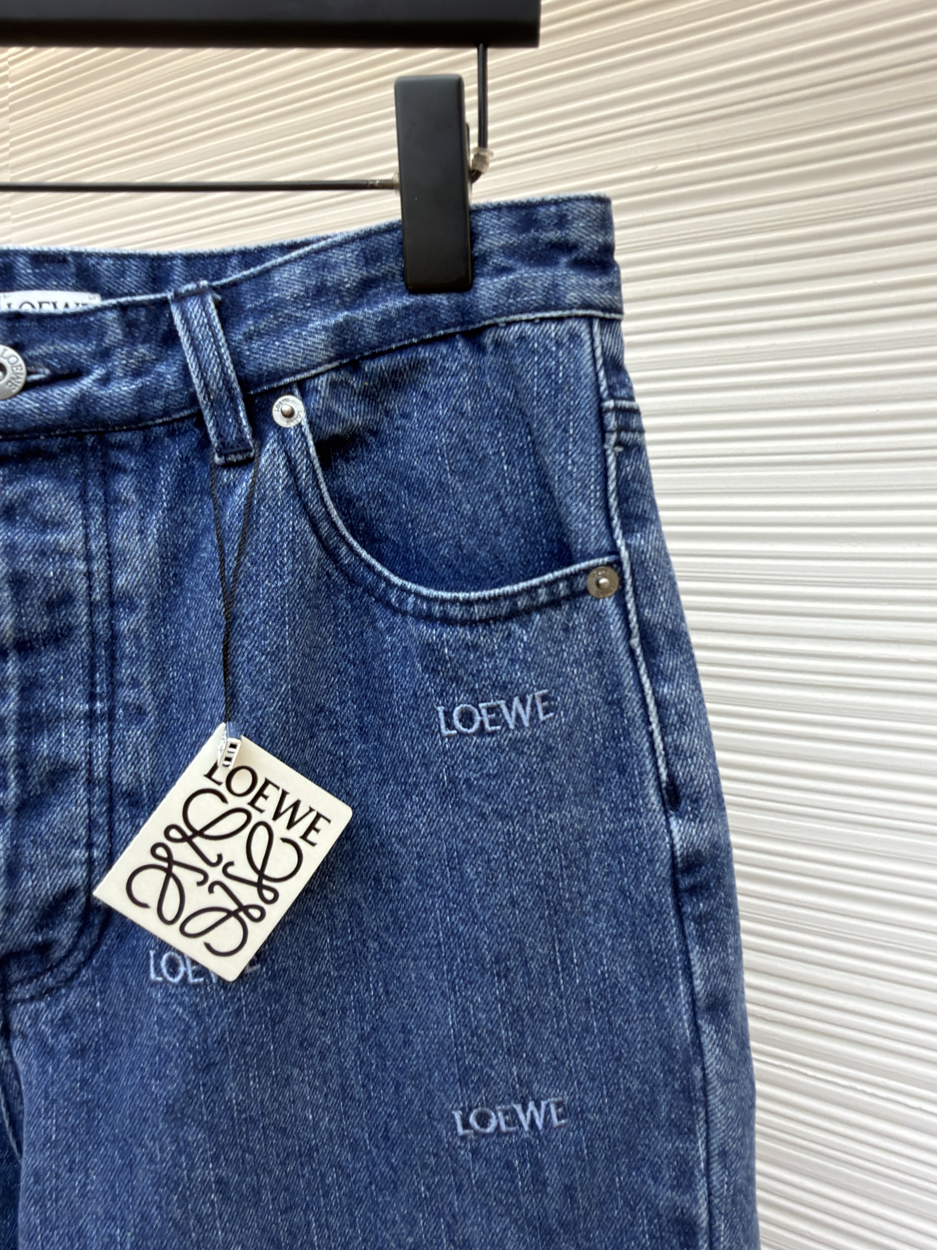 Loewe 罗意威 满饰刺绣直筒牛仔裤 长裤 裤子 蓝色 B5