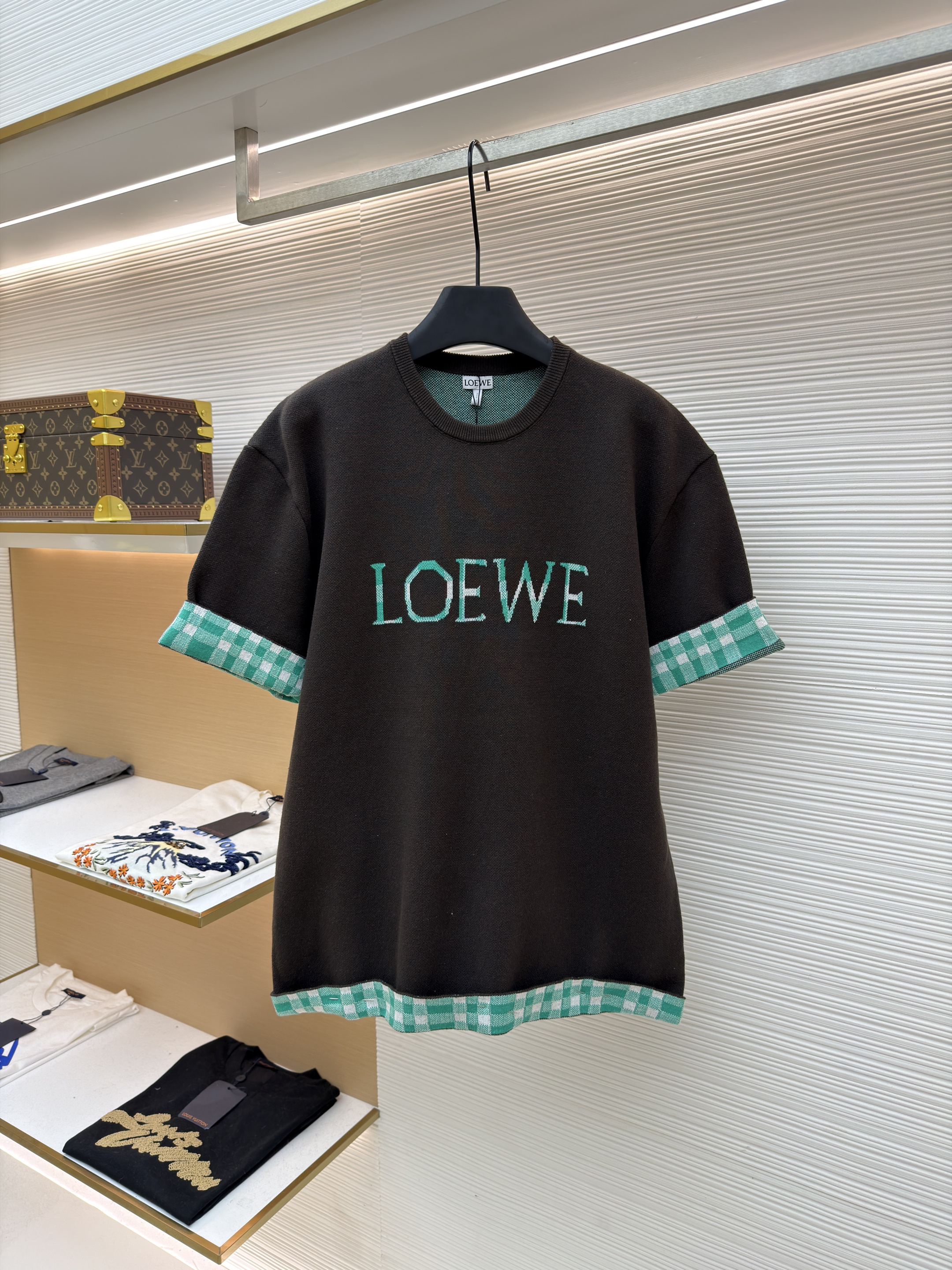 Loewe 罗意威 内格纹翻袖圆领针织短袖 针织衫 T恤 灰色 棕色 A7