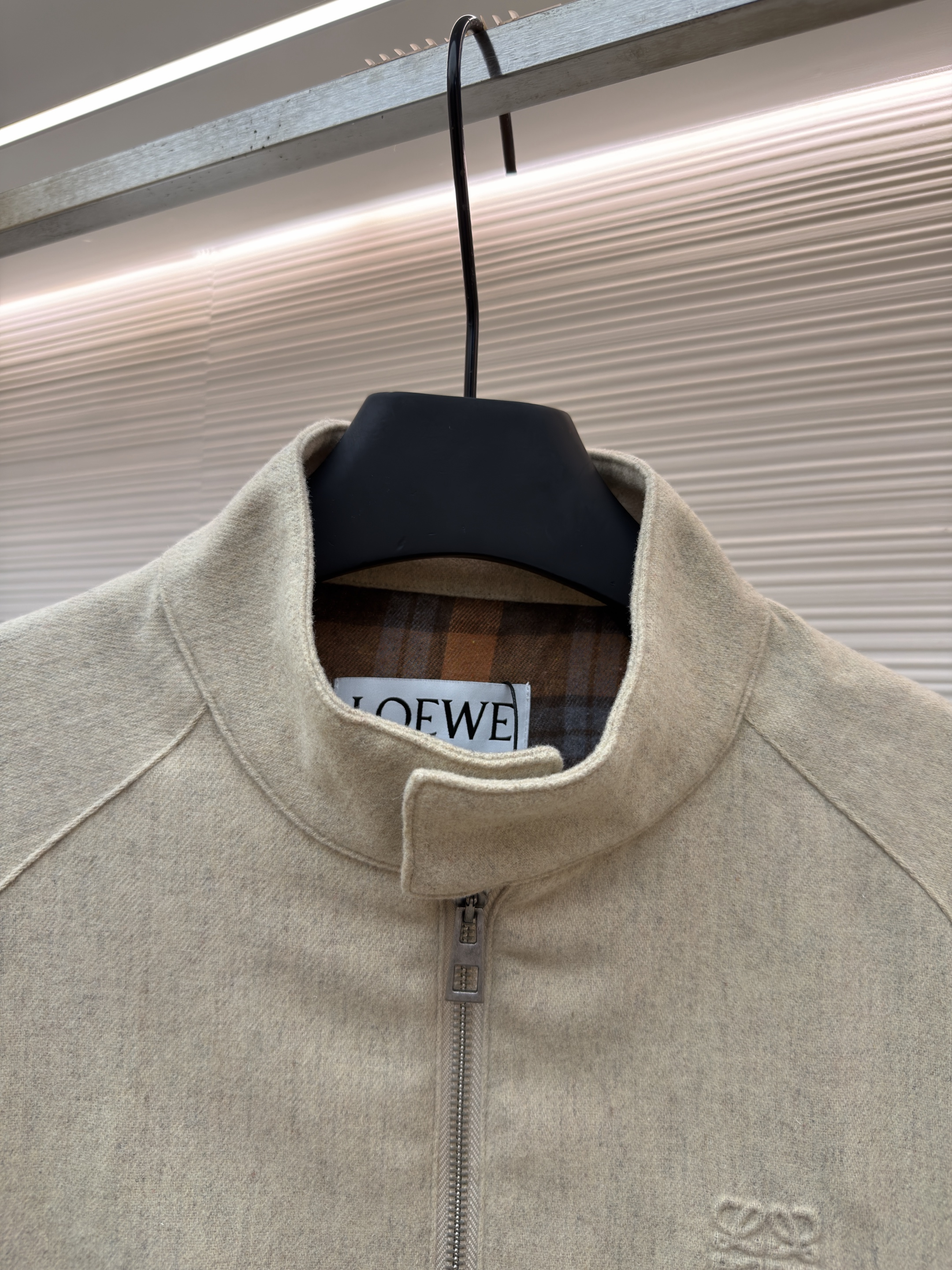 LOEWE 罗意威 压花羊毛拉链外套 夹克 长袖 秋冬 卡其色 B5
