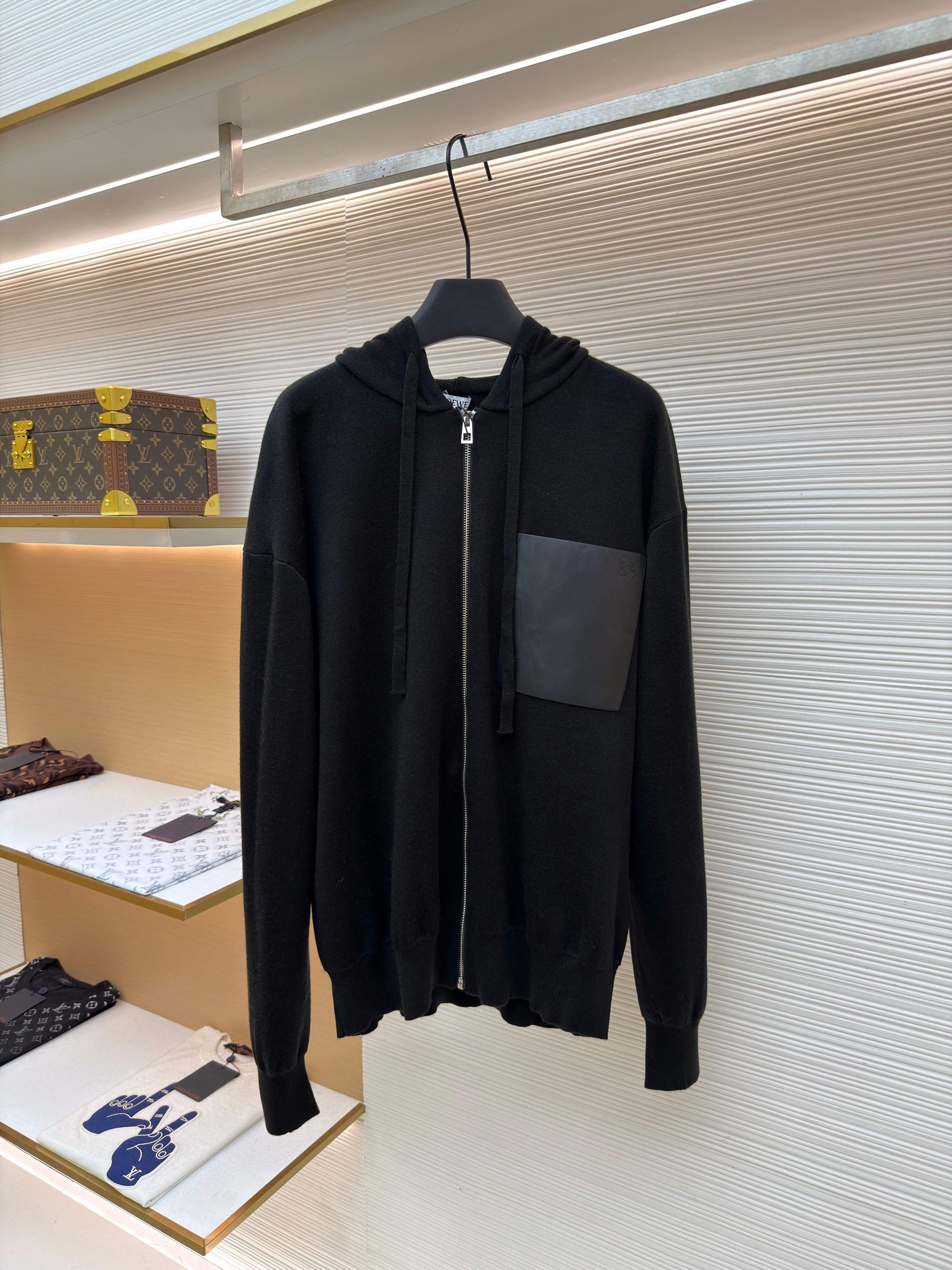 LOEWE 罗意威 皮革拉链连帽毛衣 针织衫 外套 长袖 黑色 棕色 B0 