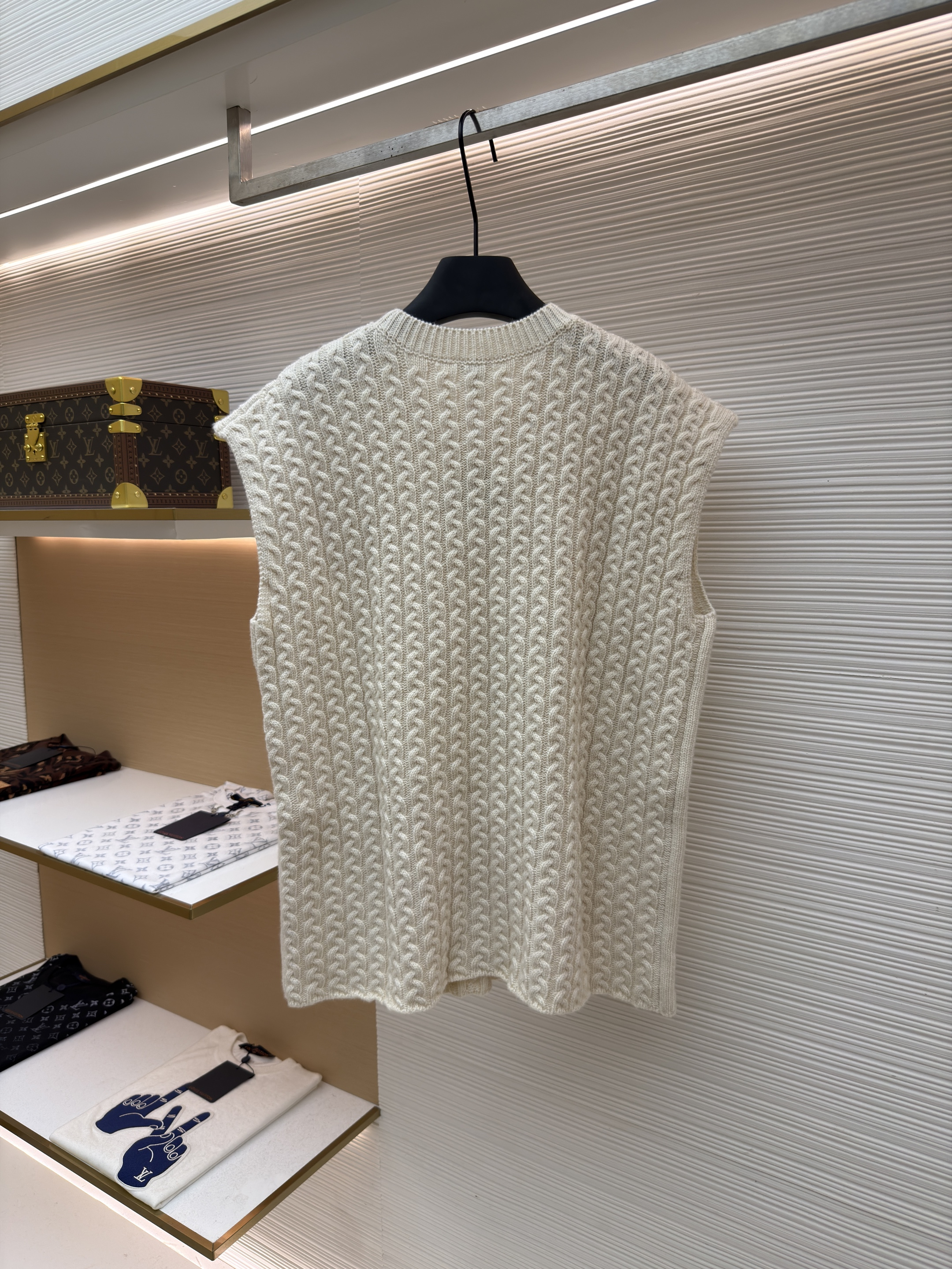 LOEWE 罗意威 麻花编织圆领毛衣背心 马甲 针织衫 米白色 黑色 B0