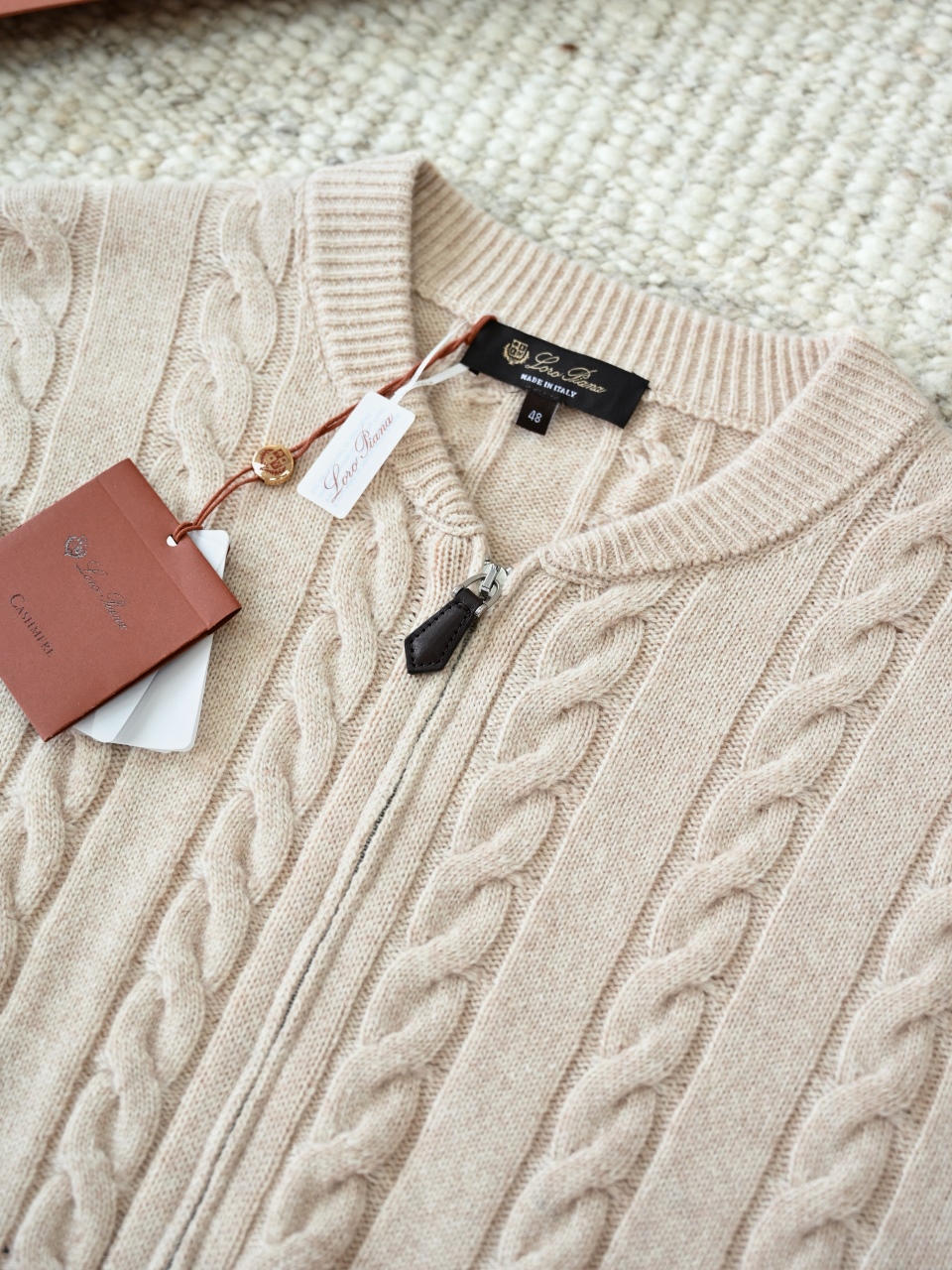 （Double zipper pulls）Loro Piana LP Men's Pure Cashmere Cable-Knit Zip-Up Jacket with Slight V-Neck 双拉链头 麻花 外套 -LP0105-B0