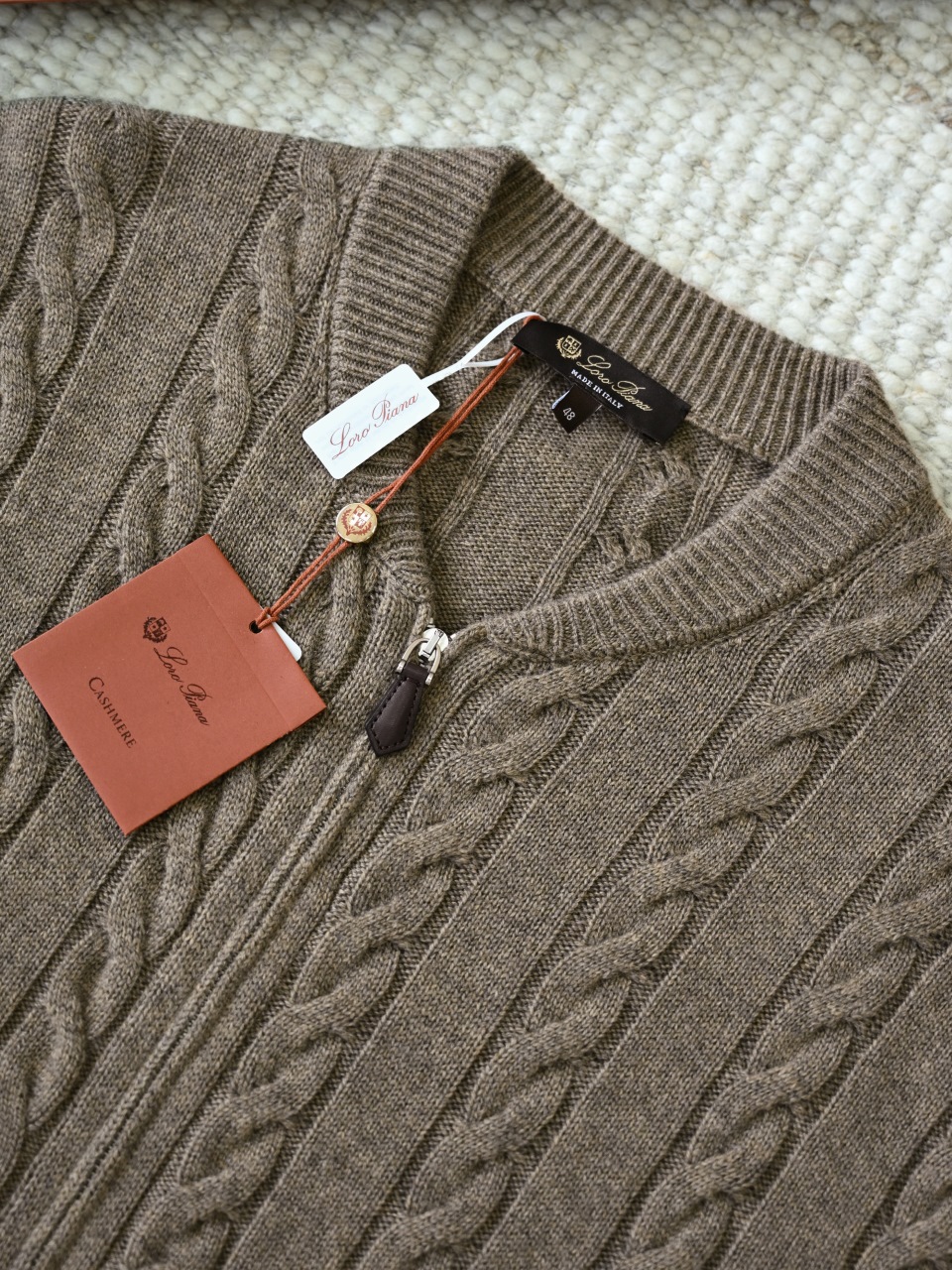 （Double zipper pulls）Loro Piana LP Men's Pure Cashmere Cable-Knit Zip-Up Jacket with Slight V-Neck 双拉链头 麻花 外套 -LP0105-B0