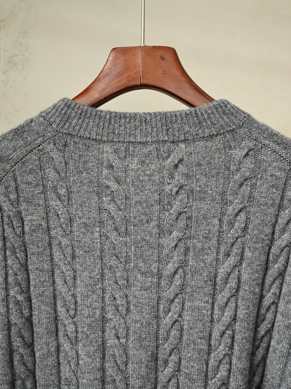（Double zipper pulls）Loro Piana LP Men's Pure Cashmere Cable-Knit Zip-Up Jacket with Slight V-Neck 双拉链头 麻花 外套 -LP0105-B0