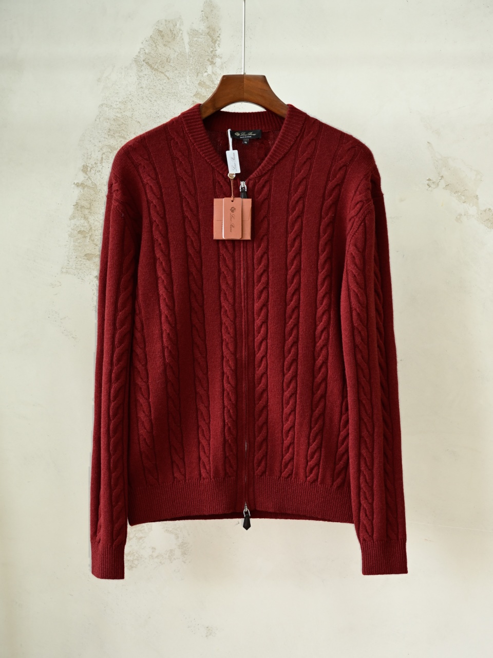（Double zipper pulls）Loro Piana LP Men's Pure Cashmere Cable-Knit Zip-Up Jacket with Slight V-Neck 双拉链头 麻花 外套 -LP0105-B0