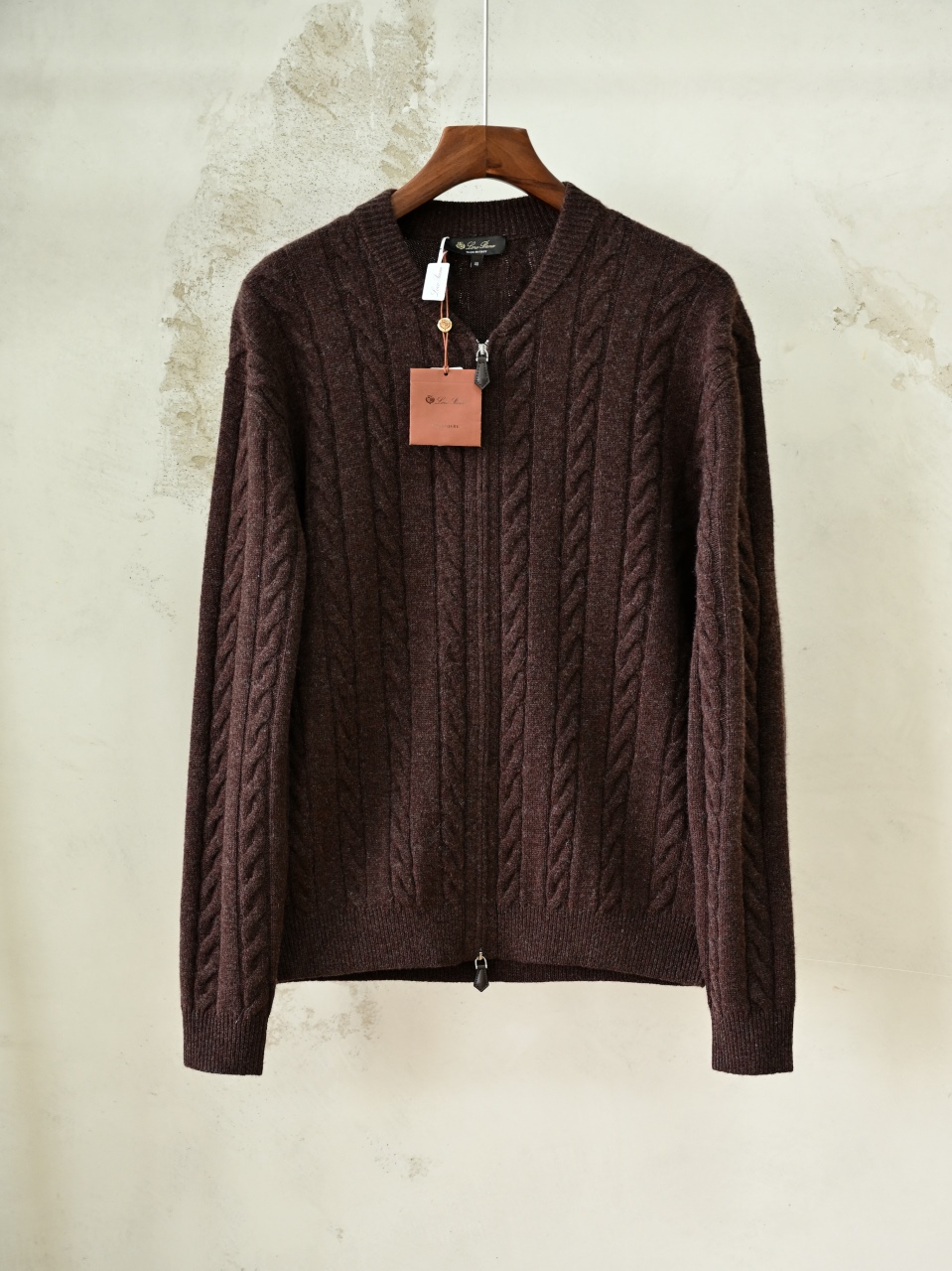 （Double zipper pulls）Loro Piana LP Men's Pure Cashmere Cable-Knit Zip-Up Jacket with Slight V-Neck 双拉链头 麻花 外套 -LP0105-B0