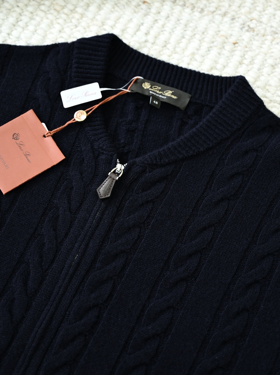 （Double zipper pulls）Loro Piana LP Men's Pure Cashmere Cable-Knit Zip-Up Jacket with Slight V-Neck 双拉链头 麻花 外套 -LP0105-B0