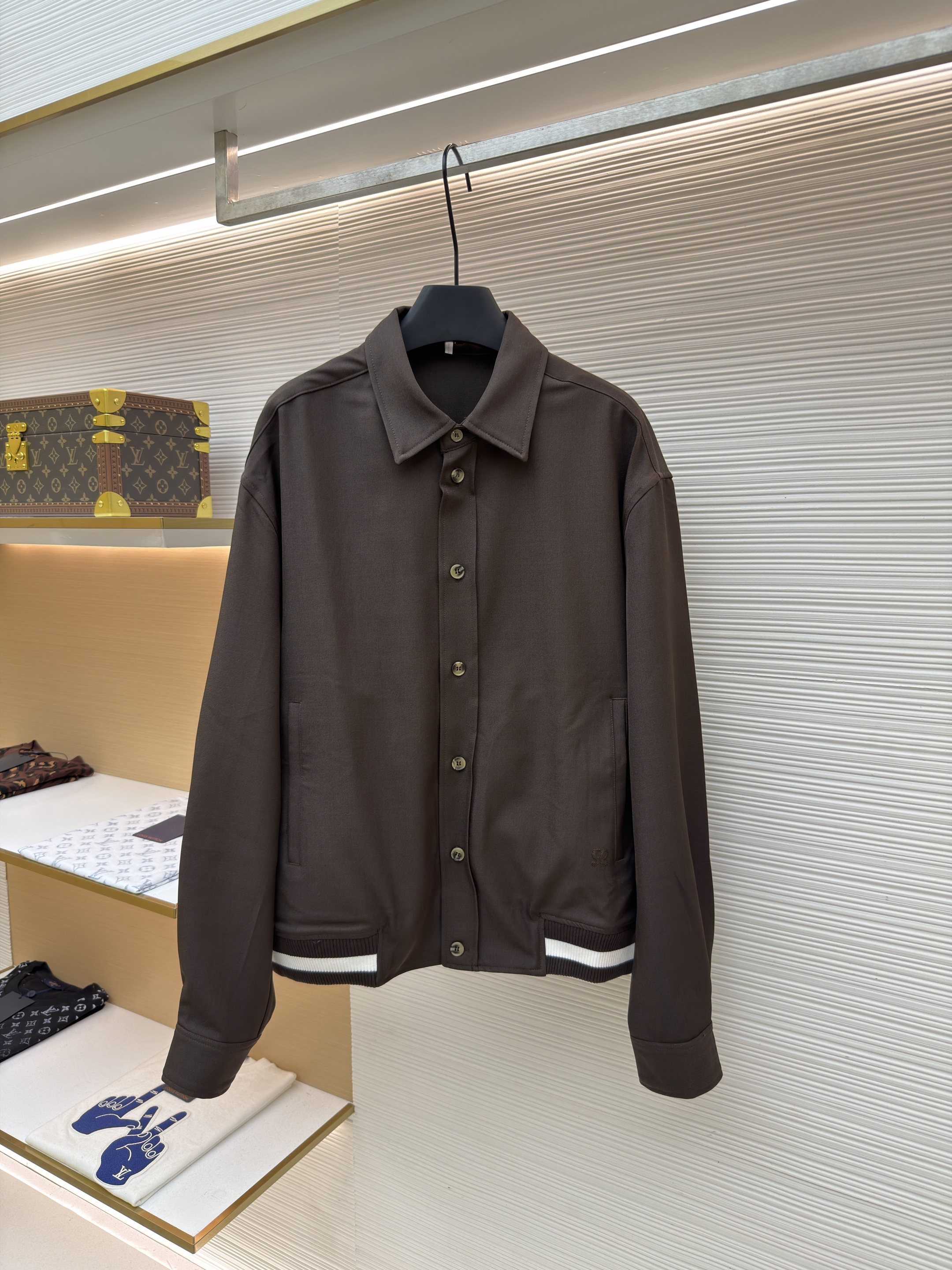 LOEWE 罗意威 刺绣翻领外套 夹克 长袖 秋冬 棕色 B5