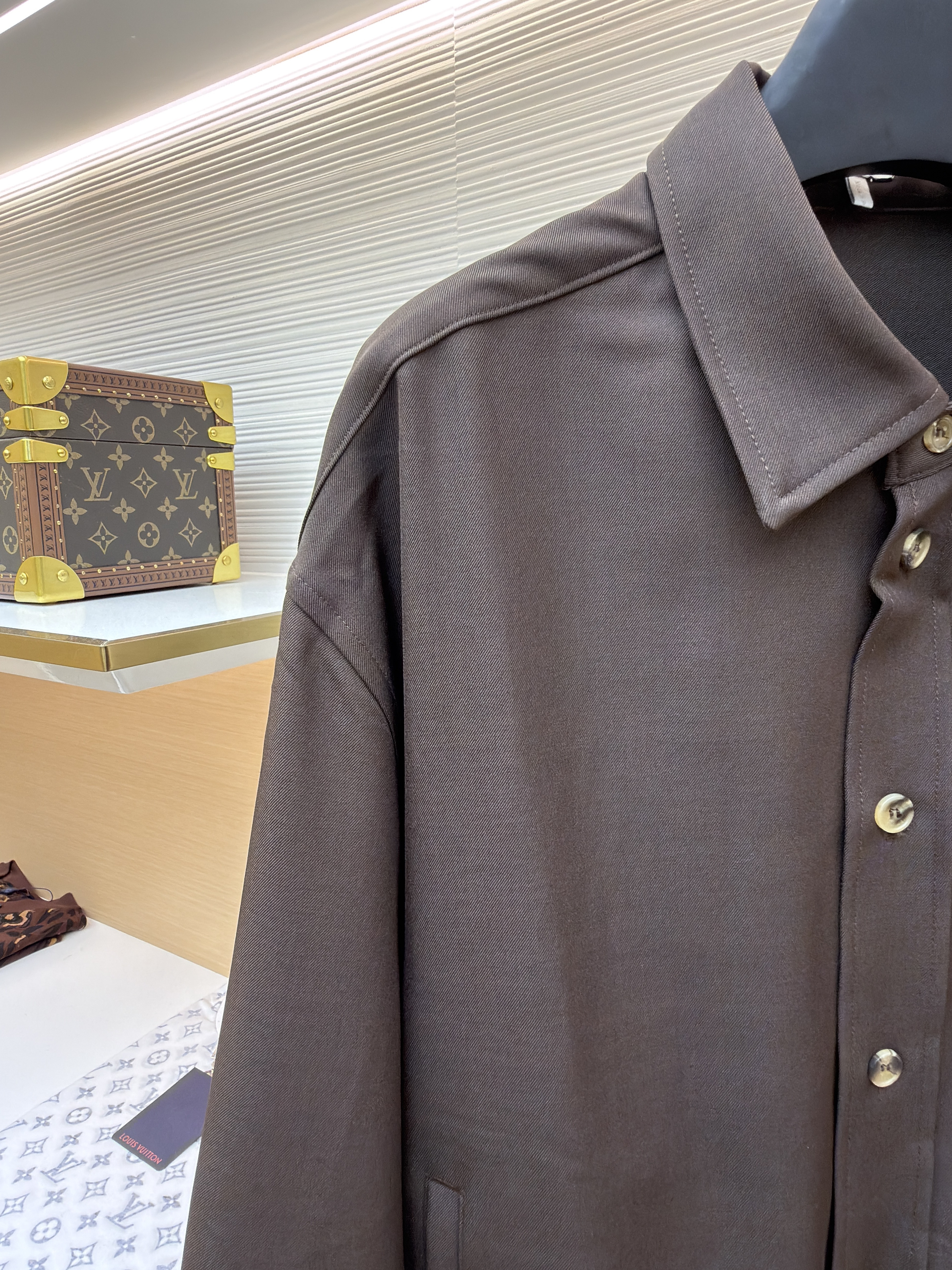 LOEWE 罗意威 刺绣翻领外套 夹克 长袖 秋冬 棕色 B5