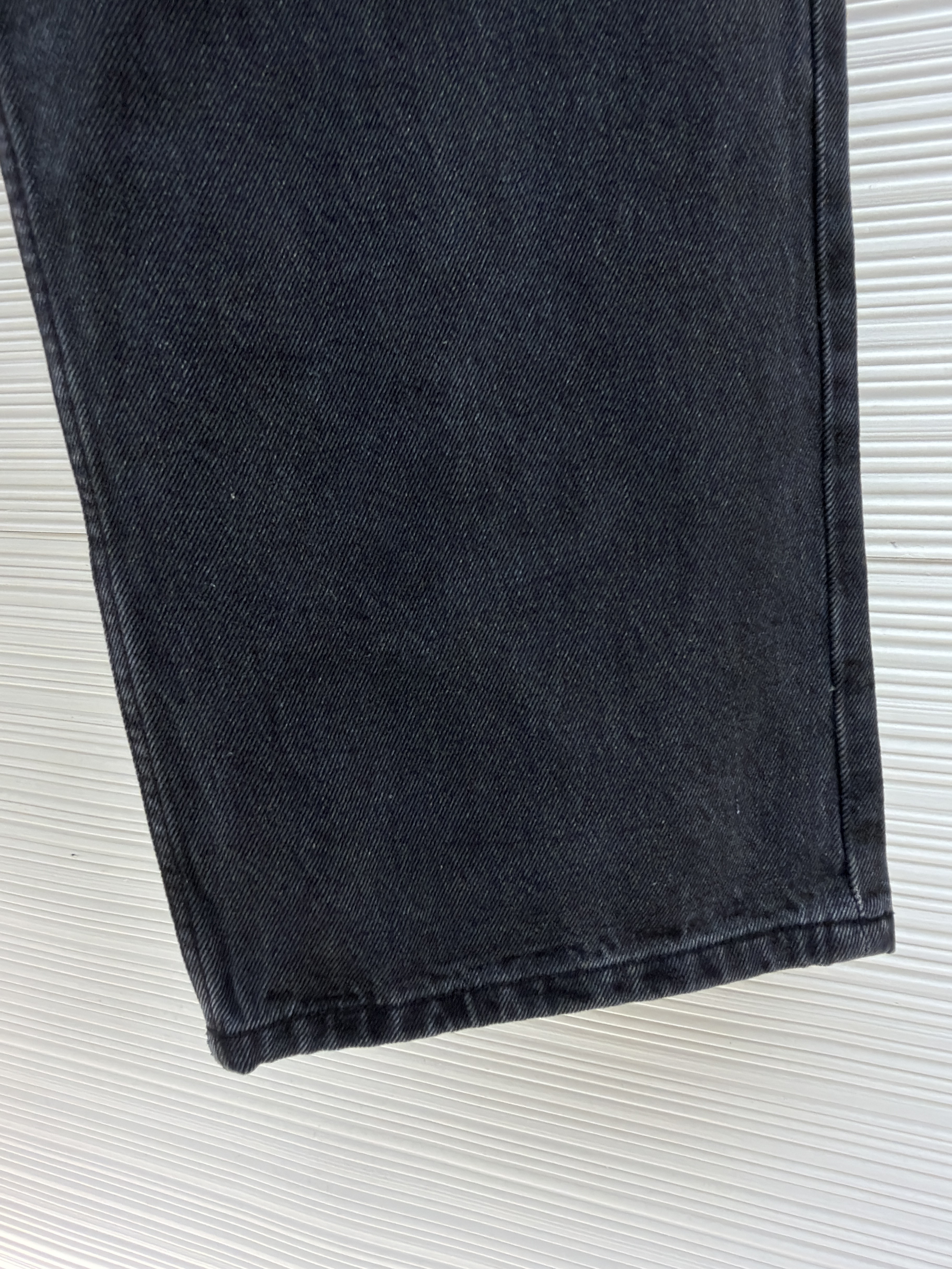 Loewe 罗意威 压纹皮革牛仔裤 长裤 裤子 休闲裤 蓝色 黑色 B5