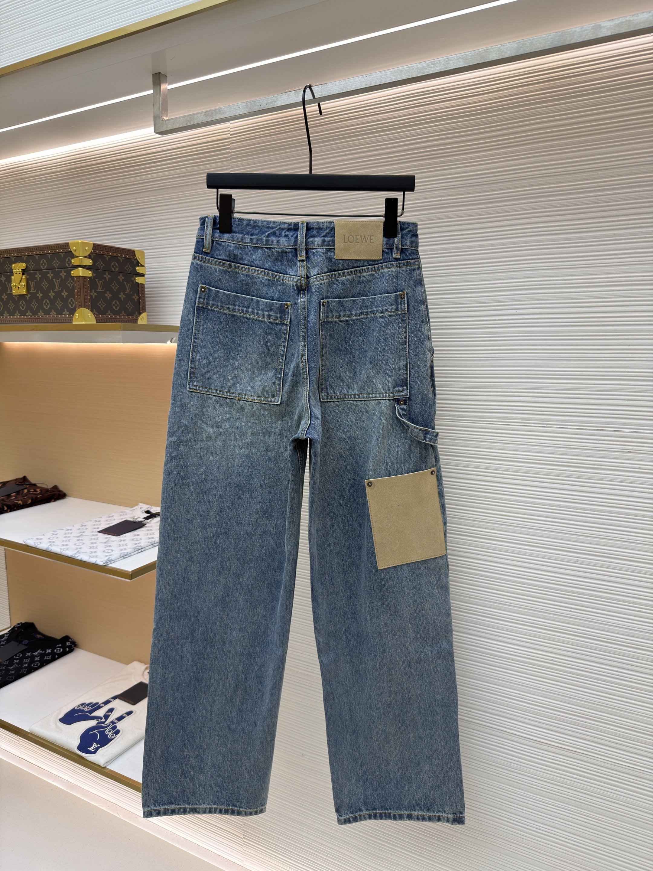 Loewe 罗意威 压纹皮革牛仔裤 长裤 裤子 休闲裤 蓝色 黑色 B5