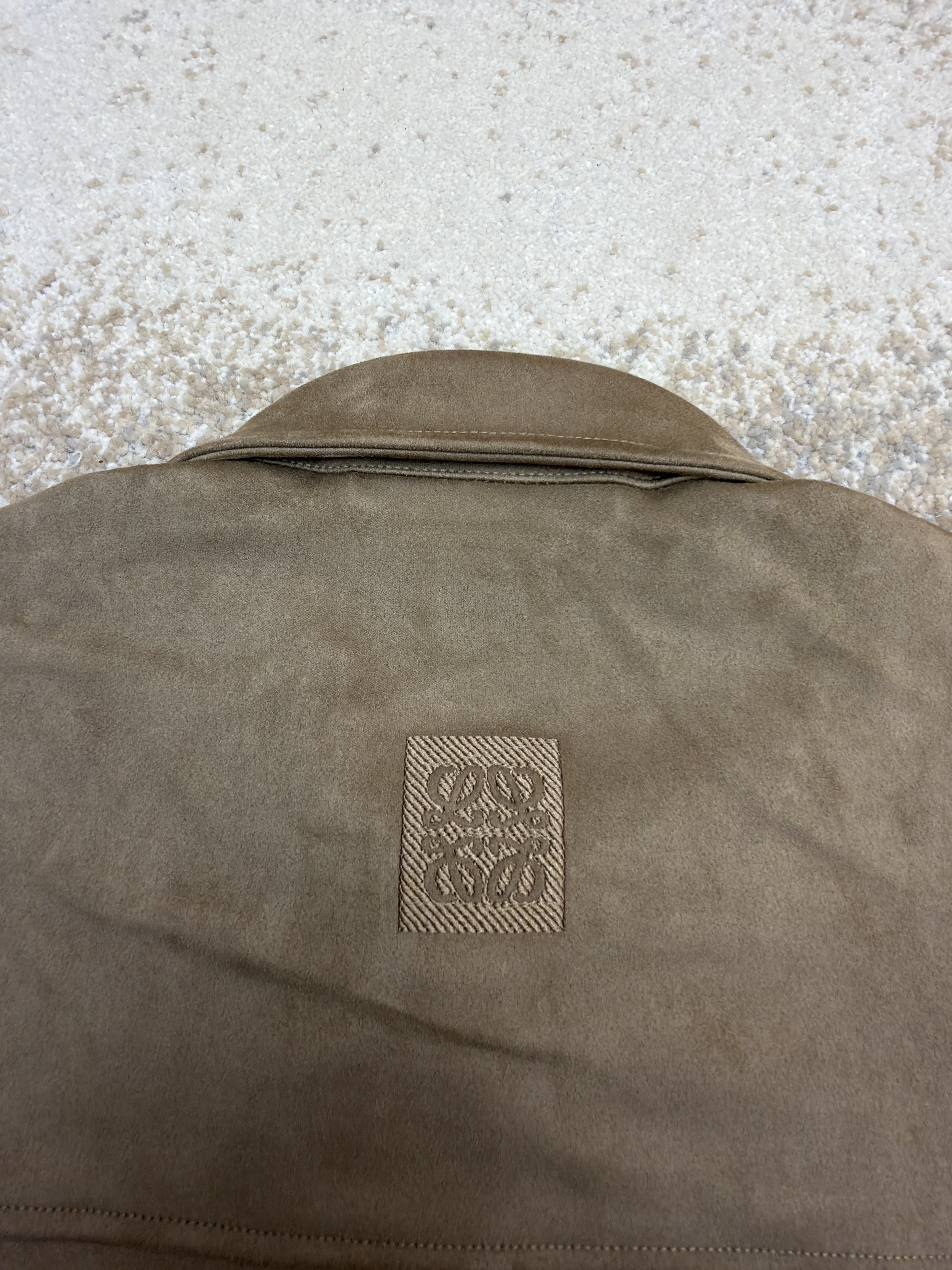LOEWE 罗意威 刺绣麂皮绒外套 夹克 长袖 秋冬 卡其色 黑色 绿色 C0