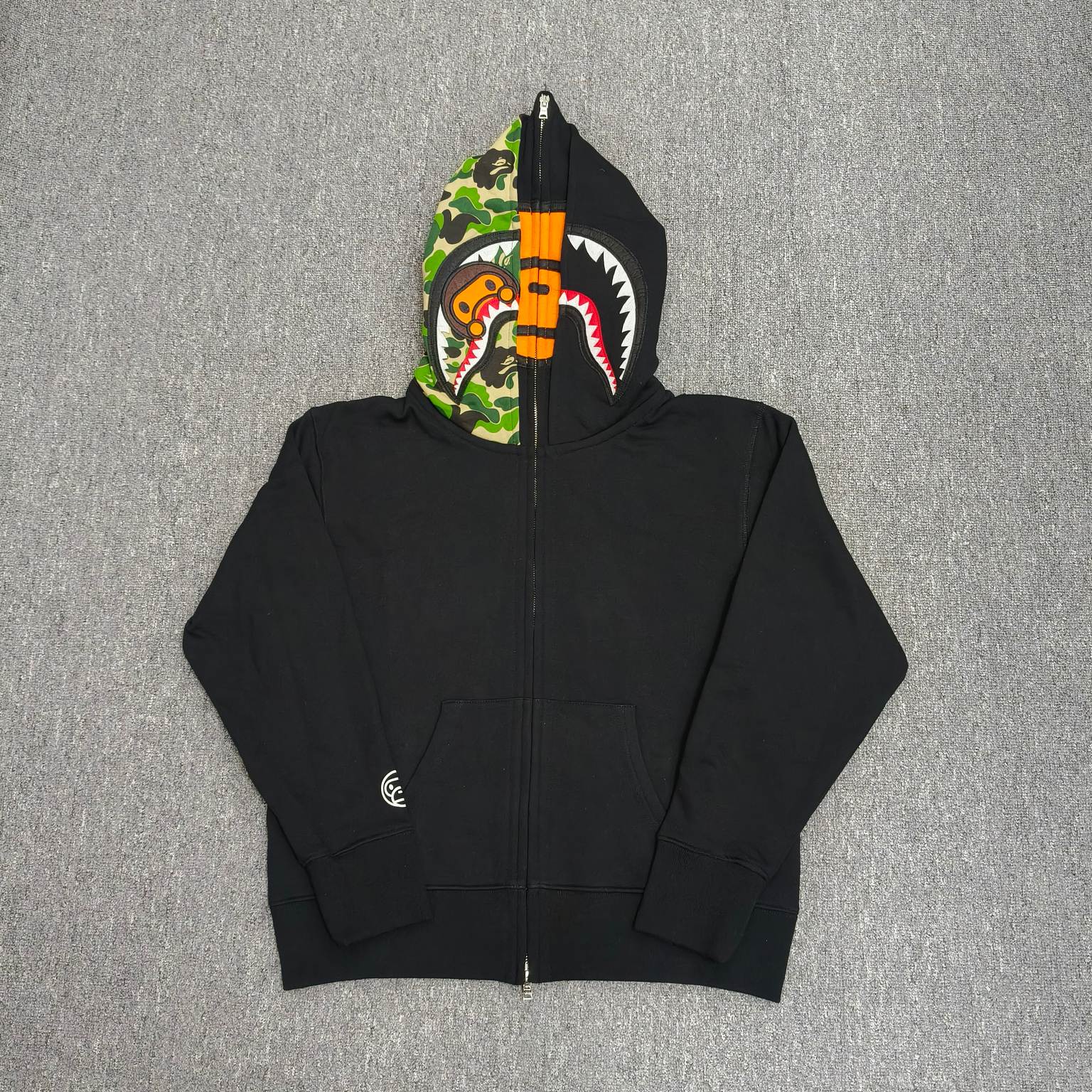 双帽 A BATHING APE BAPE  SS25  卡通小猴 拉链 外套  男女同款 黑色迷彩 XX911 