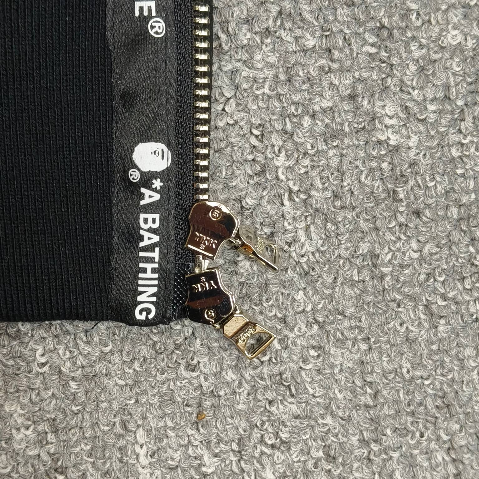双帽 A BATHING APE BAPE  SS25  卡通小猴 拉链 外套  男女同款 黑色迷彩 XX911 