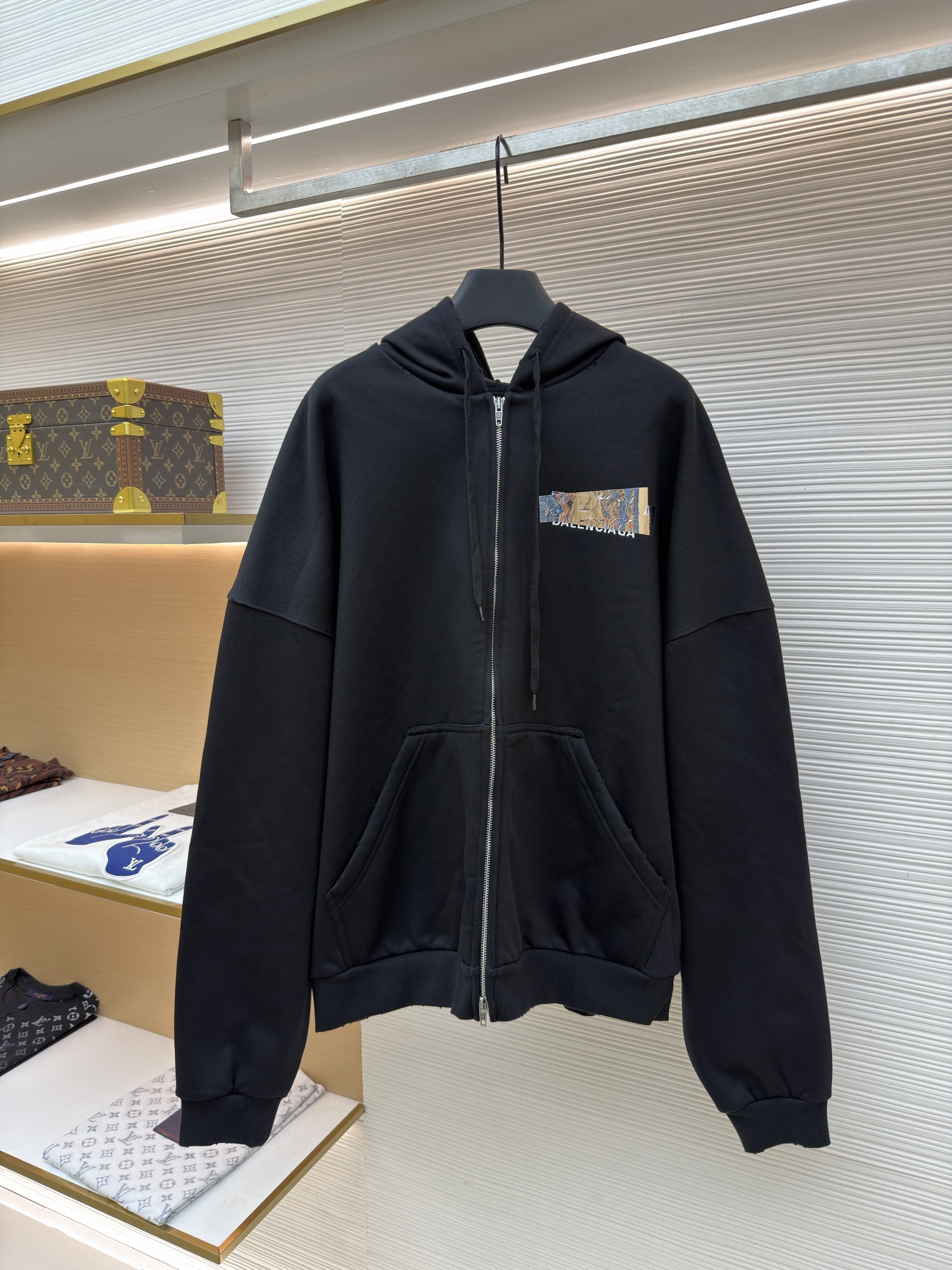 Balenciaga 巴黎世家 铝质胶带印花拉链连帽卫衣 外套 连帽衫 长袖 秋冬 黑色 B0