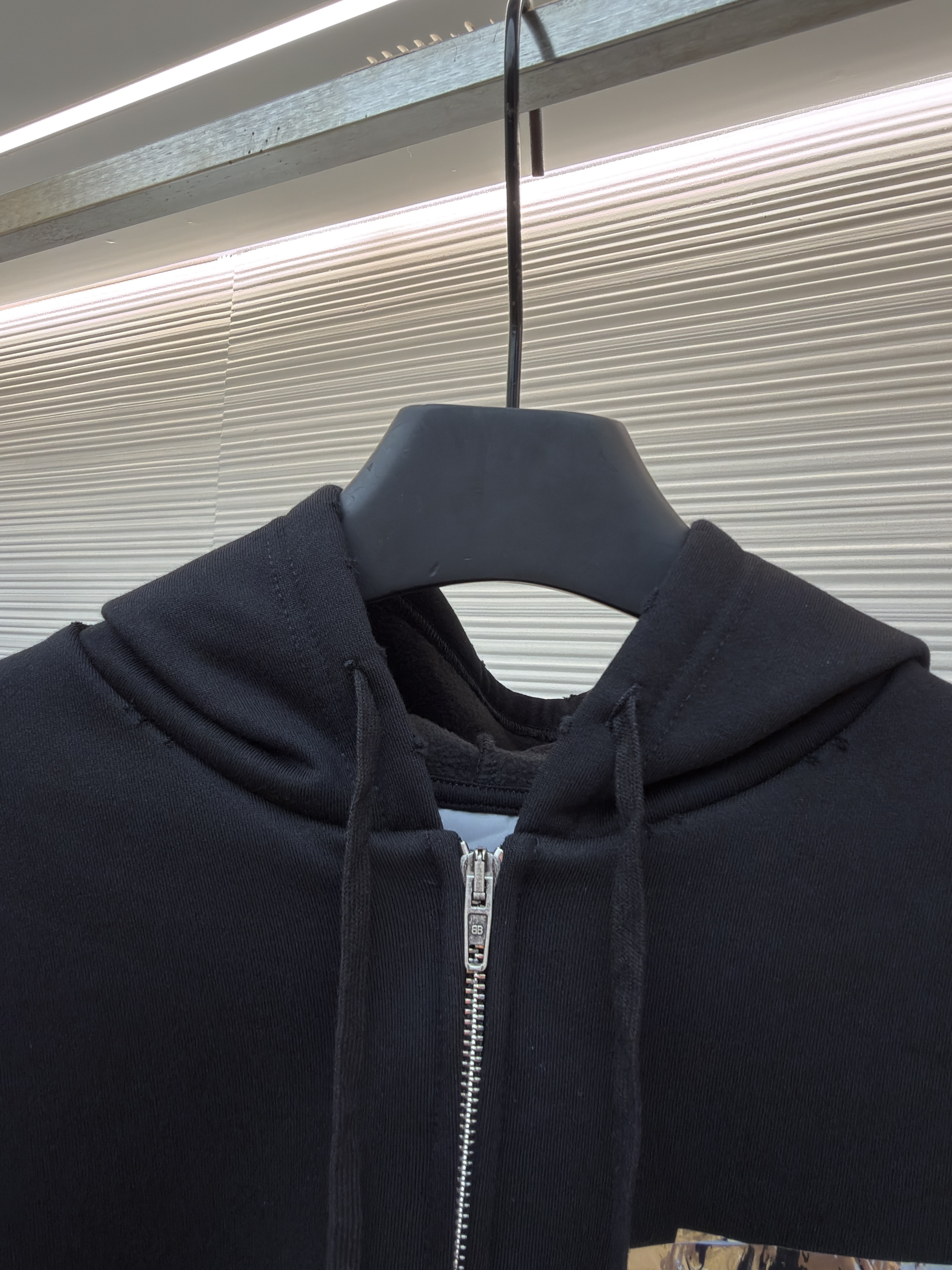 Balenciaga 巴黎世家 铝质胶带印花拉链连帽卫衣 外套 连帽衫 长袖 秋冬 黑色 B0