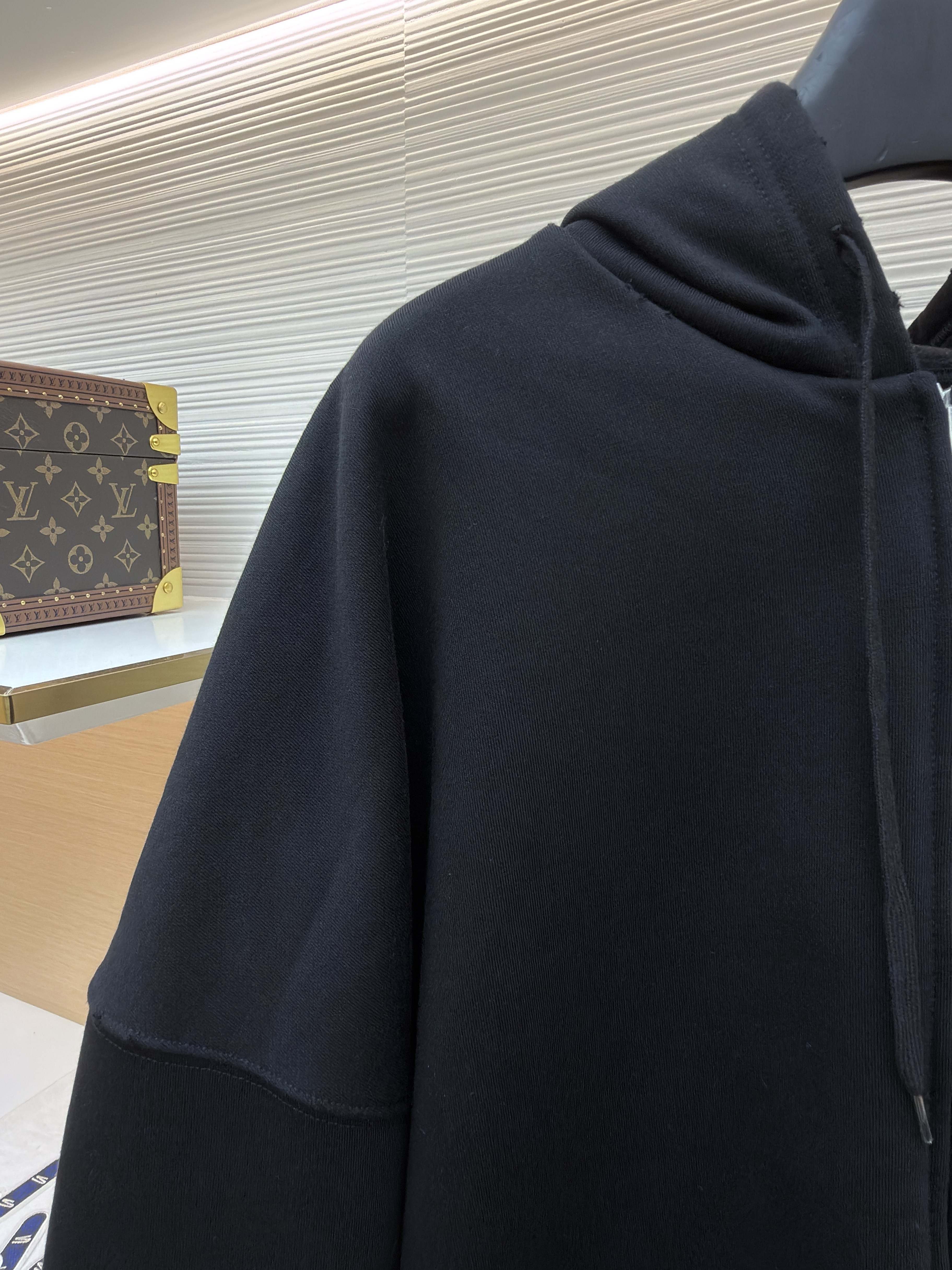 Balenciaga 巴黎世家 铝质胶带印花拉链连帽卫衣 外套 连帽衫 长袖 秋冬 黑色 B0