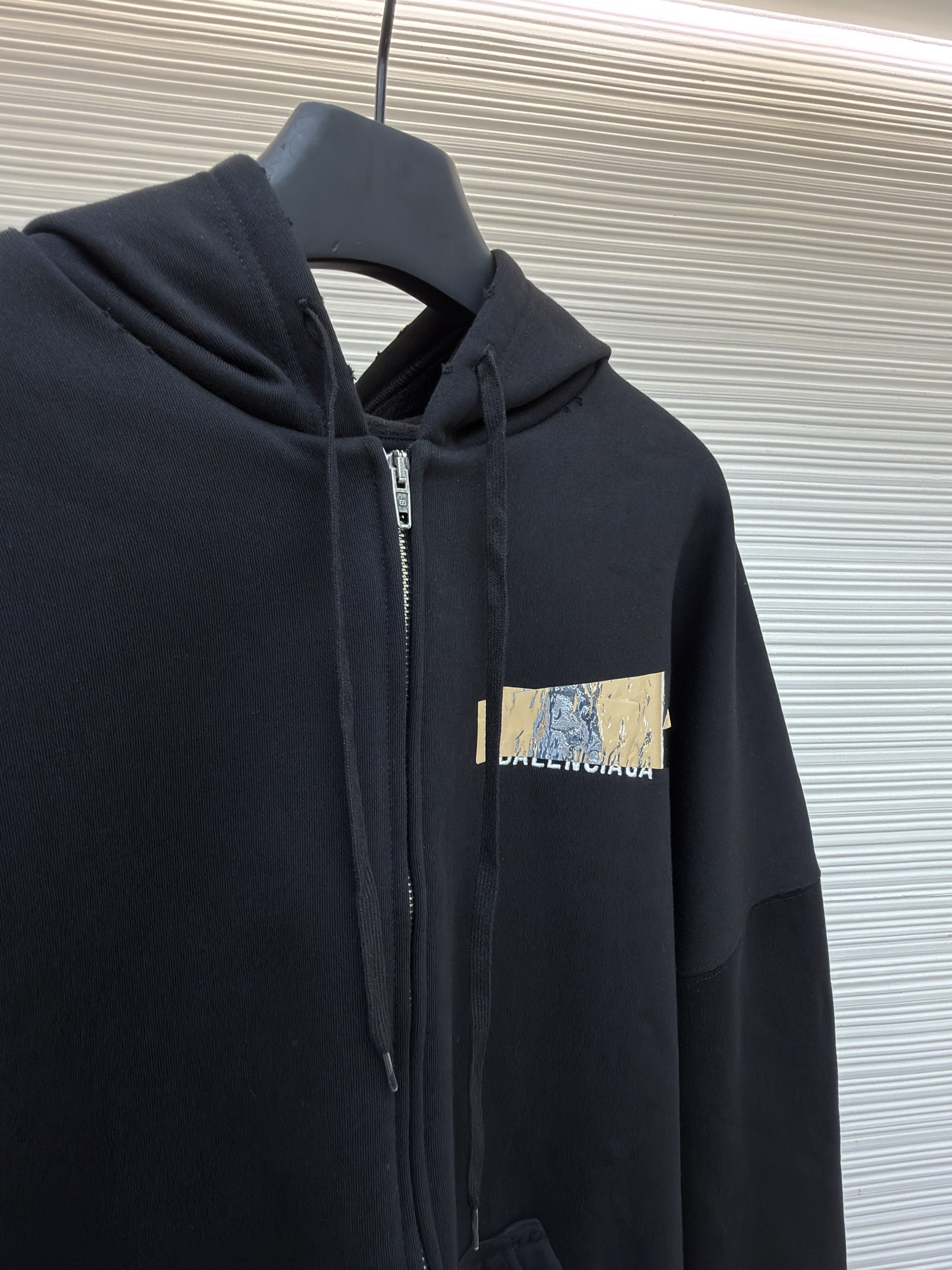 Balenciaga 巴黎世家 铝质胶带印花拉链连帽卫衣 外套 连帽衫 长袖 秋冬 黑色 B0