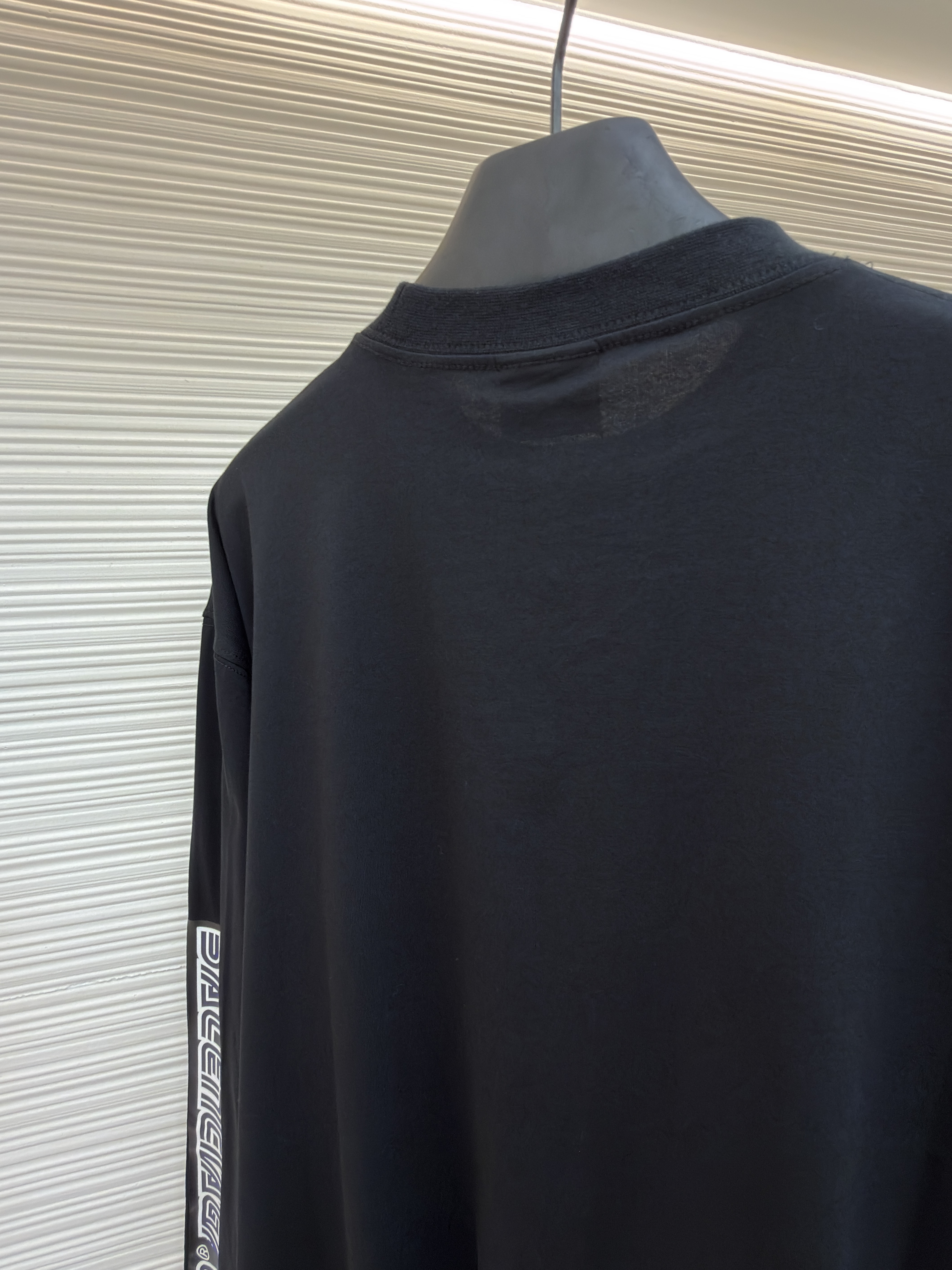 Balenciaga 巴黎世家 索尼克胶带印花圆领长袖 T恤 秋冬 黑色 A7