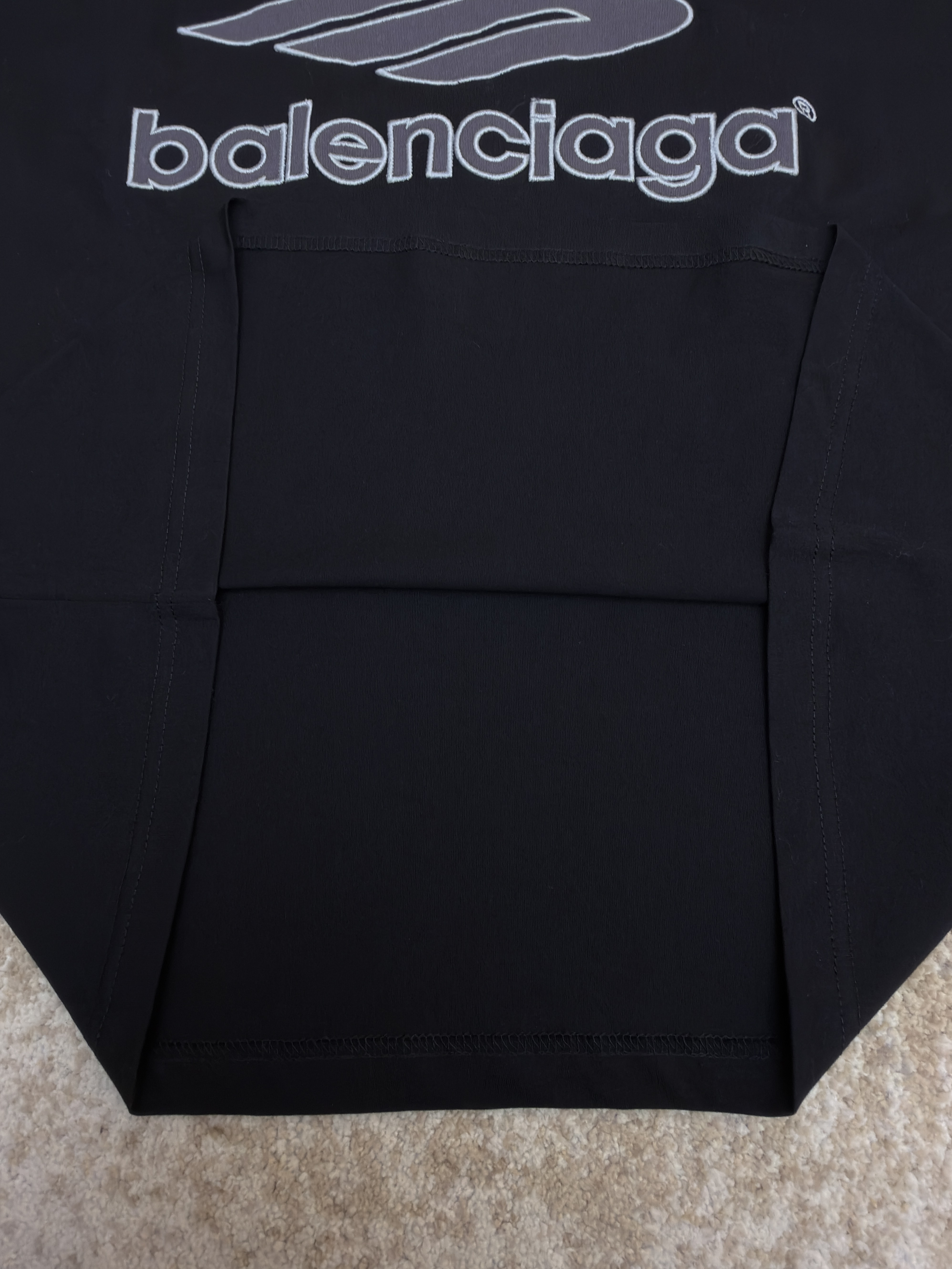 Balenciaga 巴黎世家 球衣系列V领短袖 T恤 夏季 黑色 蓝色 A7