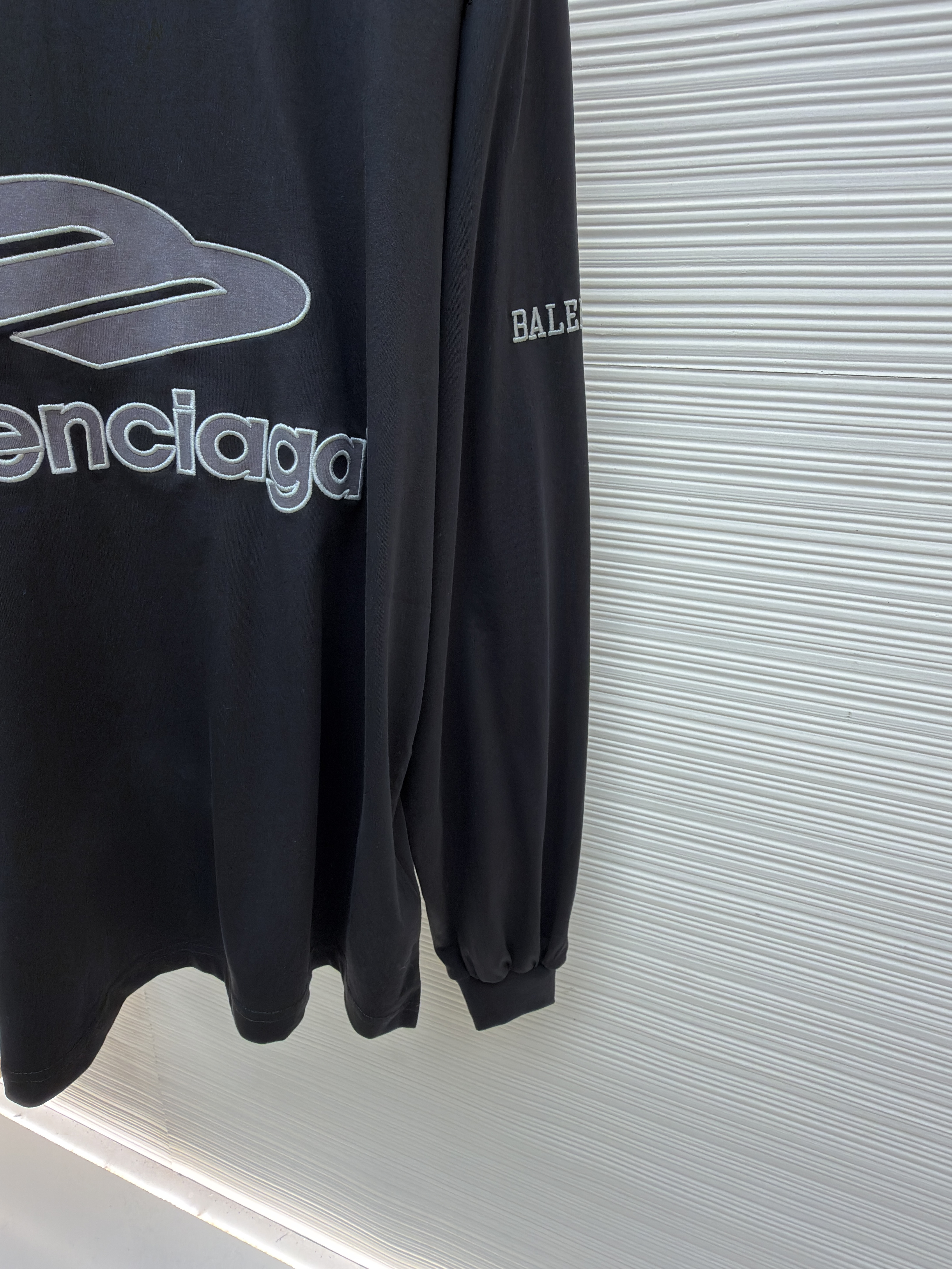 Balenciaga 巴黎世家 球队系列V领长袖 T恤 秋冬 黑色 蓝色 A7