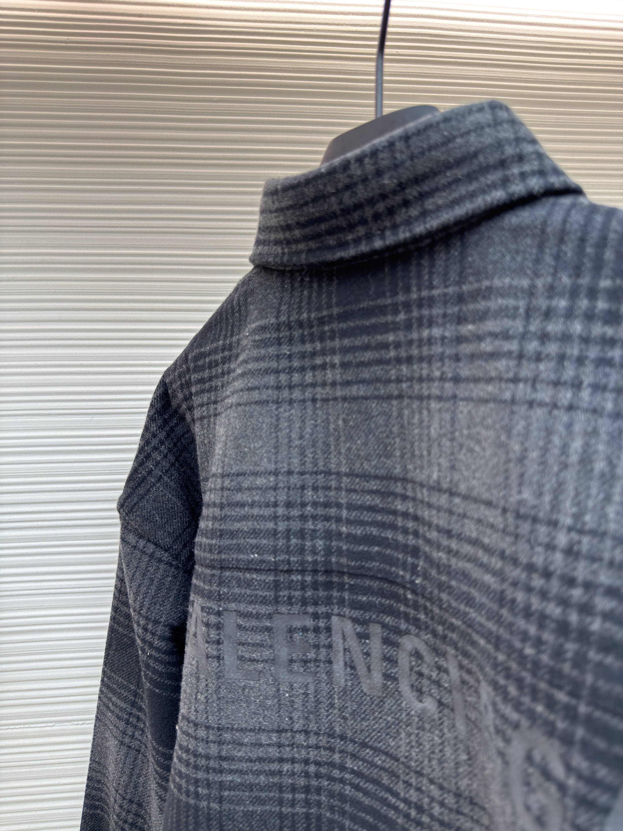 Balenciaga 巴黎世家 黑胶字母法兰绒格纹衬衫 长袖 外套 黑色 C0
