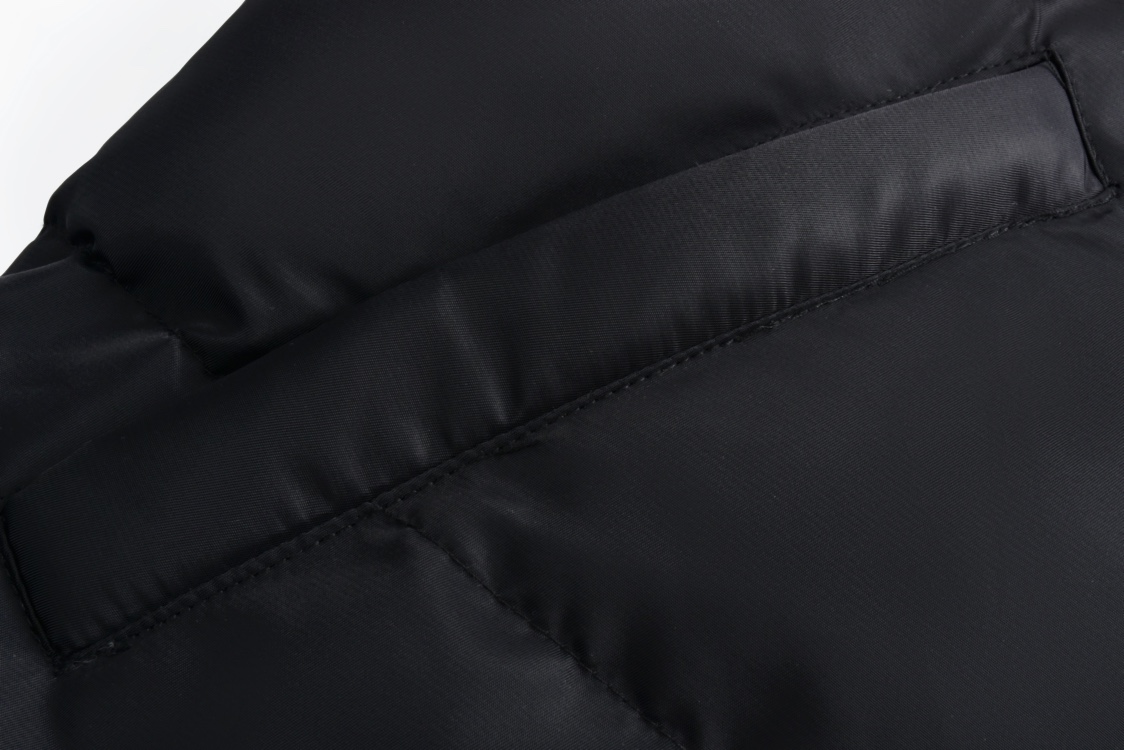 Balenciaga 巴黎世家 双面两穿别针环形刺绣拉链棉服 外套 夹克 长袖 秋冬 黑蓝色 C5 808793TR0181000