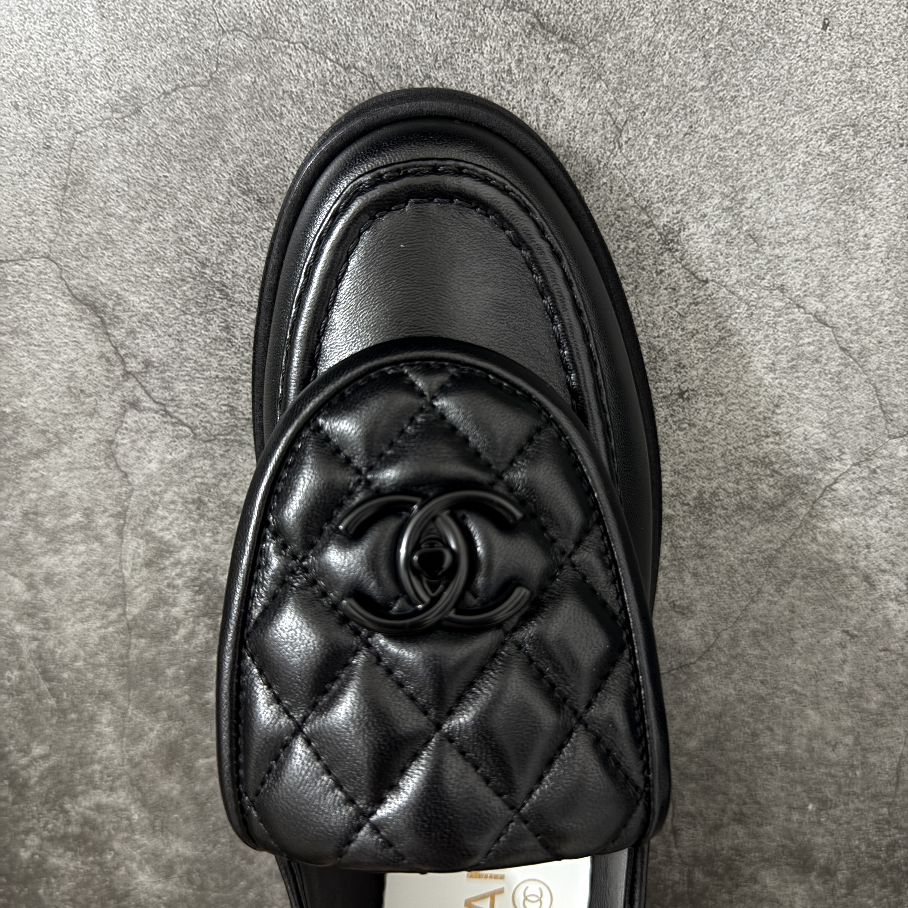 乐福 CHANEL 24s Women’s Fine Lambskin Loafers-B5-G45474 B15482 94305（Black Label）
