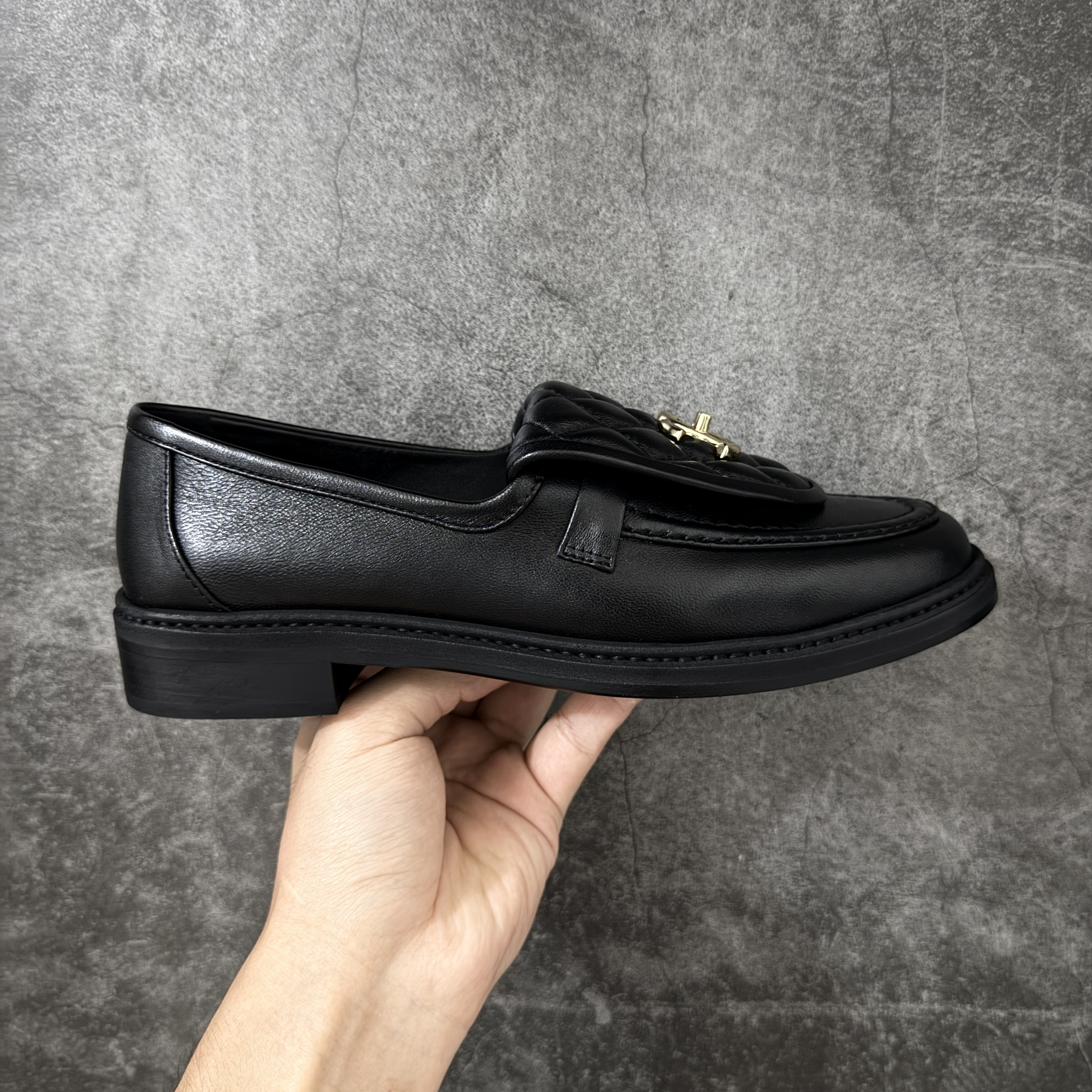 乐福 CHANEL 25s Women’s Fine Lambskin Loafers-B5-G45474 B20236 94305（Gold Label）