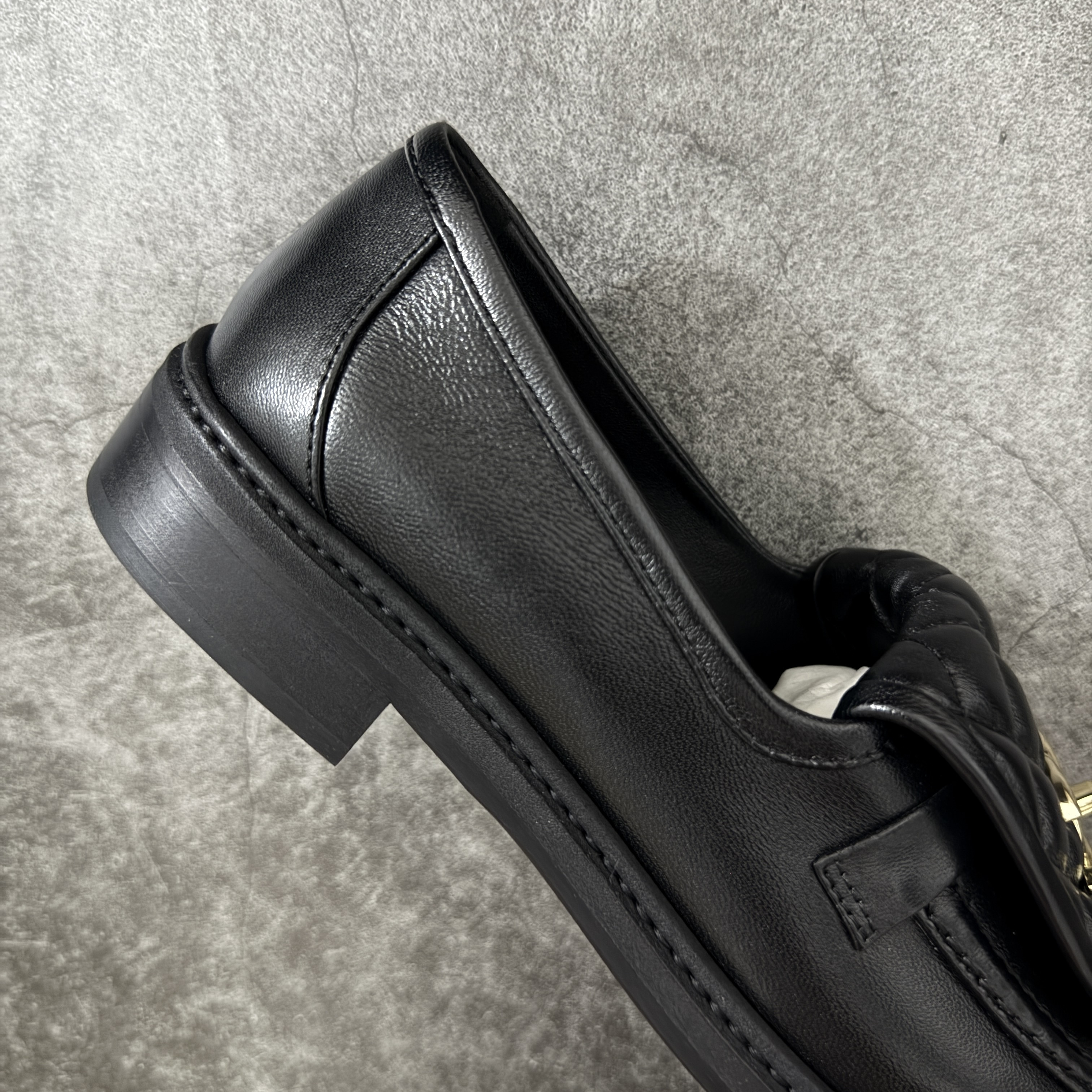 乐福 CHANEL 25s Women’s Fine Lambskin Loafers-B5-G45474 B20236 94305（Gold Label）