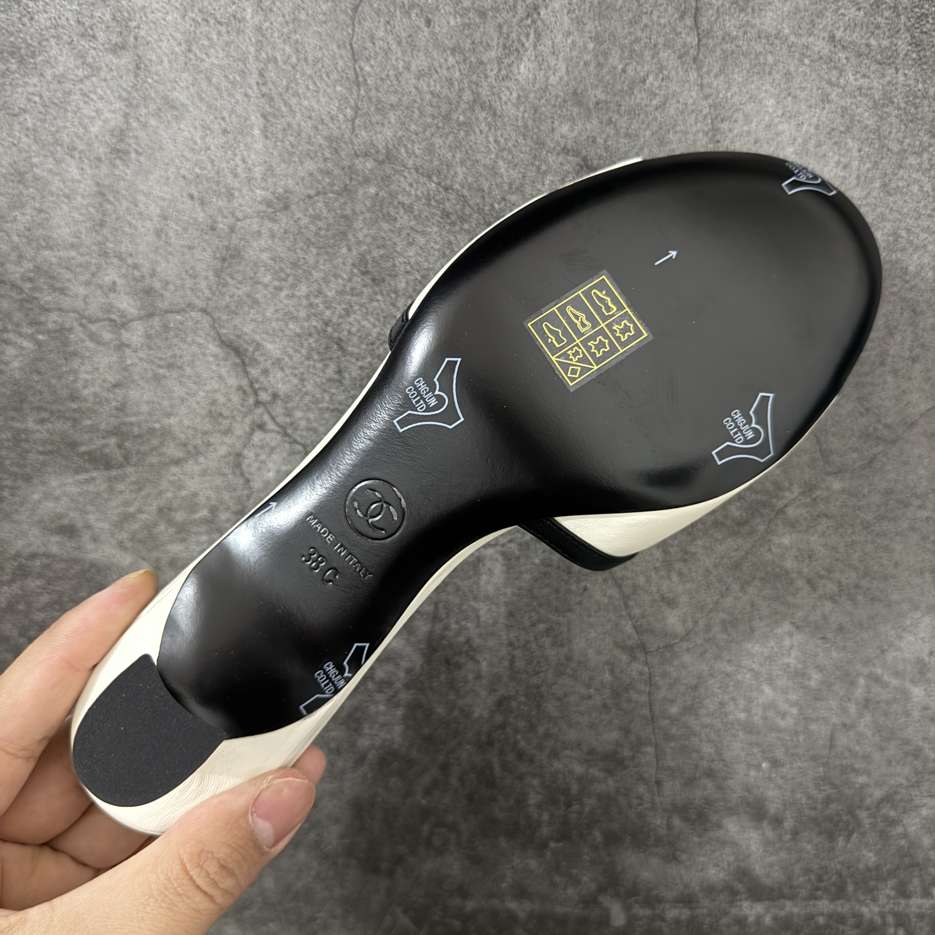 CHANEL 26s Women’s 4.5cm Sheepskin Round-Toe Slip-On Slides-B5-G47252-X01000-U9817一字拖鞋 