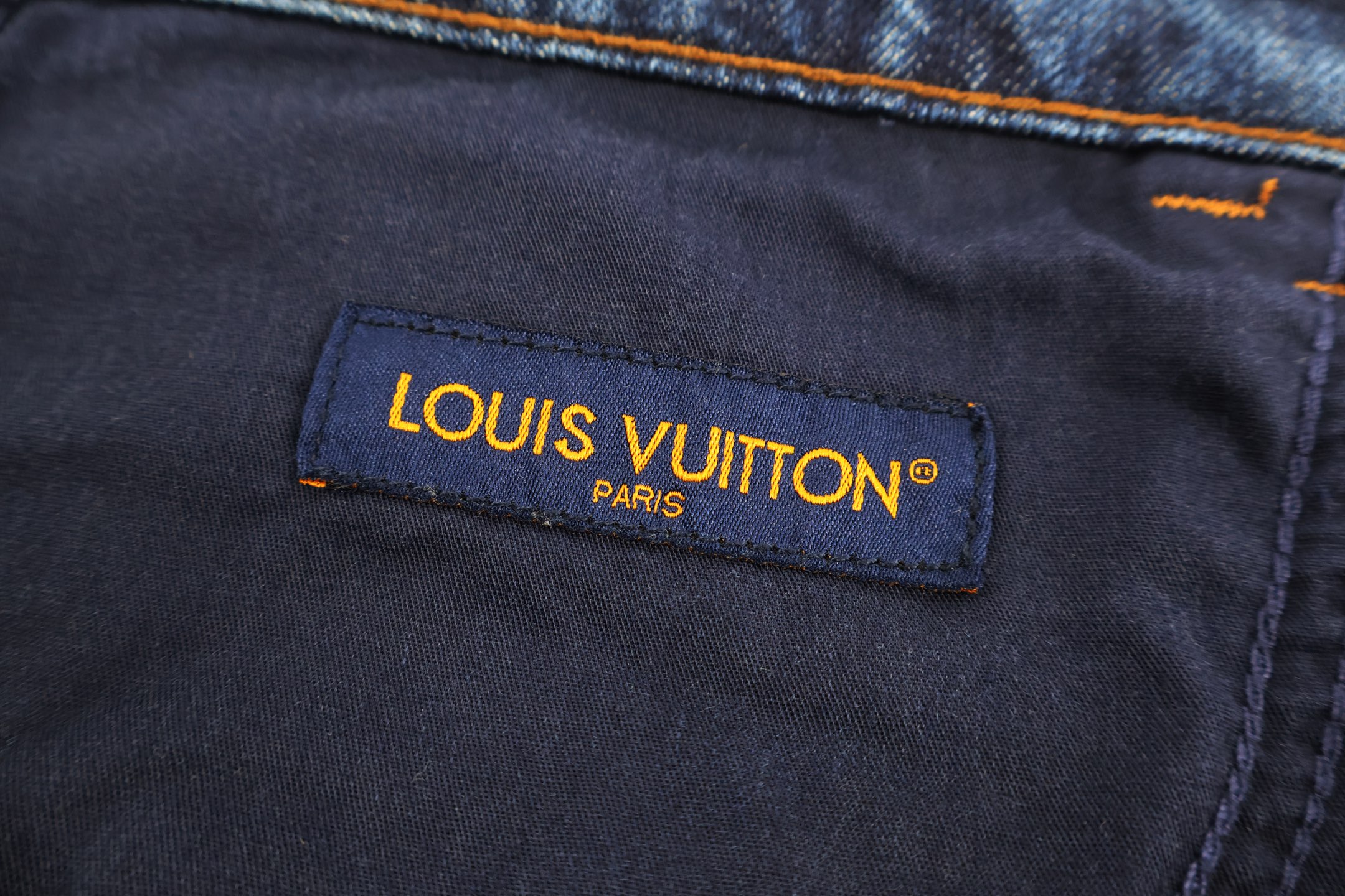 LOUIS VUITTON 路易威登 裂纹水洗牛仔裤 裤子 长裤 蓝色 B5