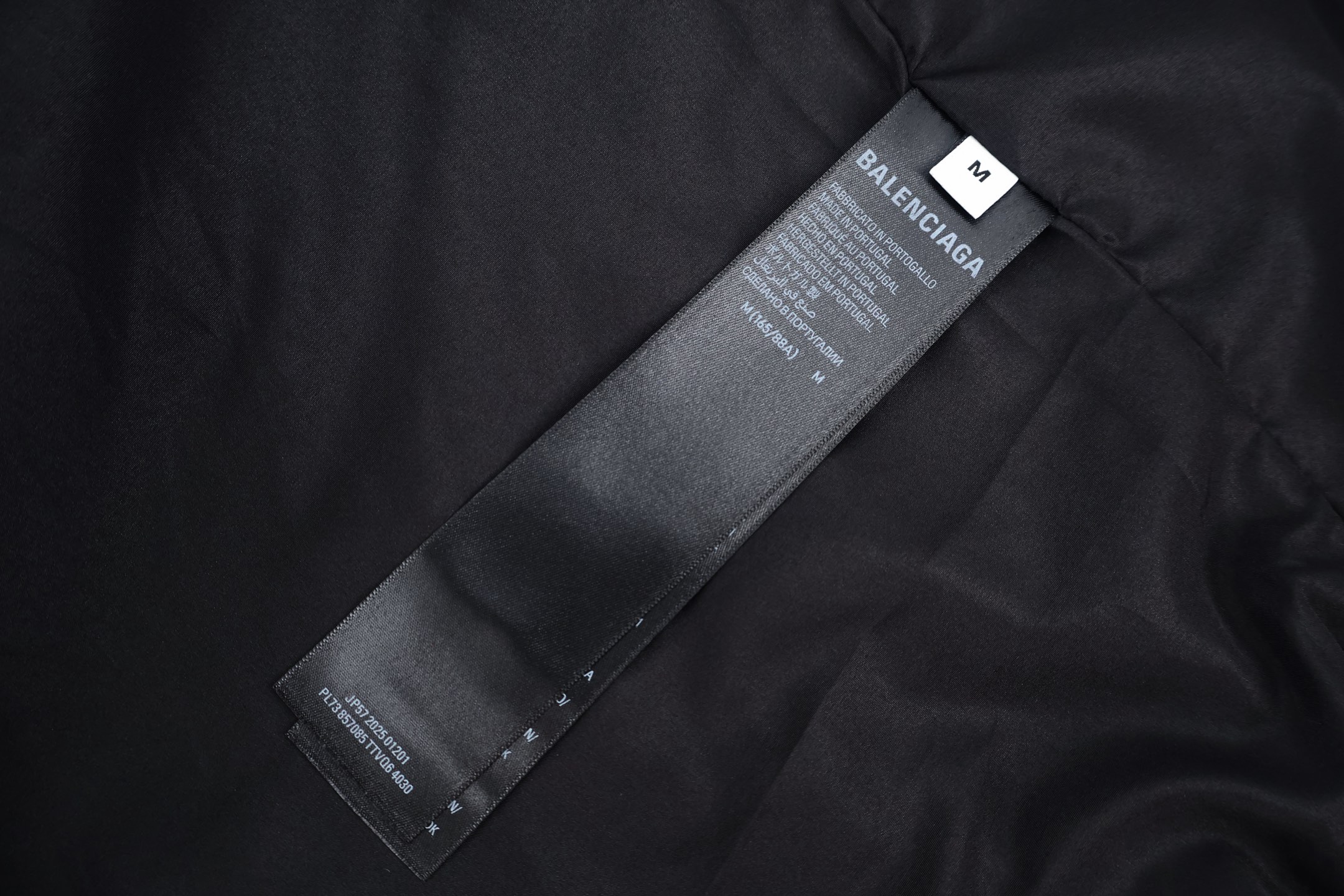 Balenciaga 巴黎世家 反光标识拼接拉链连帽外套 夹克 长袖 秋冬 黑色 B5