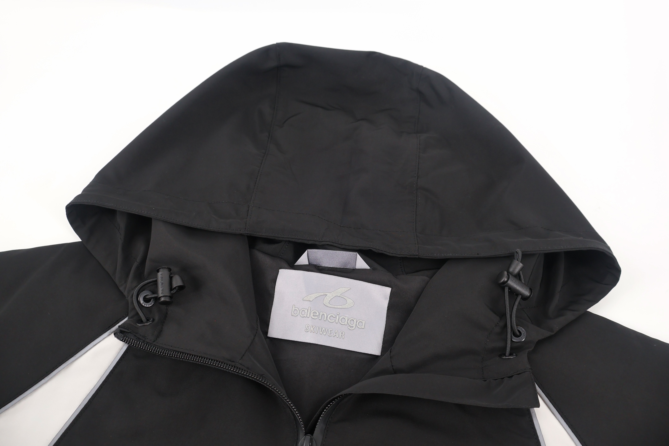 Balenciaga 巴黎世家 反光标识拼接拉链连帽外套 夹克 长袖 秋冬 黑色 B5