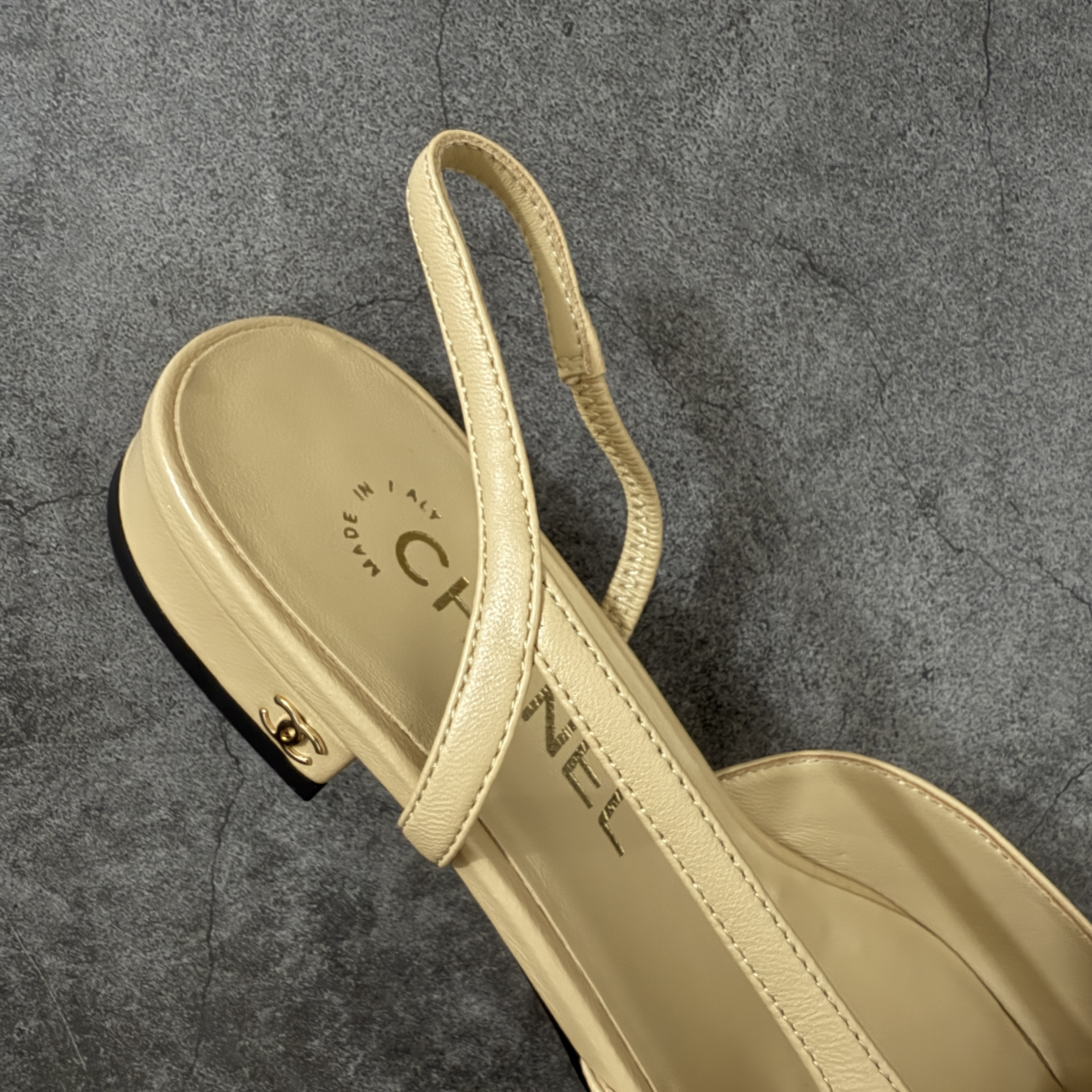 CHANEL Slinkback Women’s Sheepskin Casual Shoes-B5-G31319   平底凉鞋