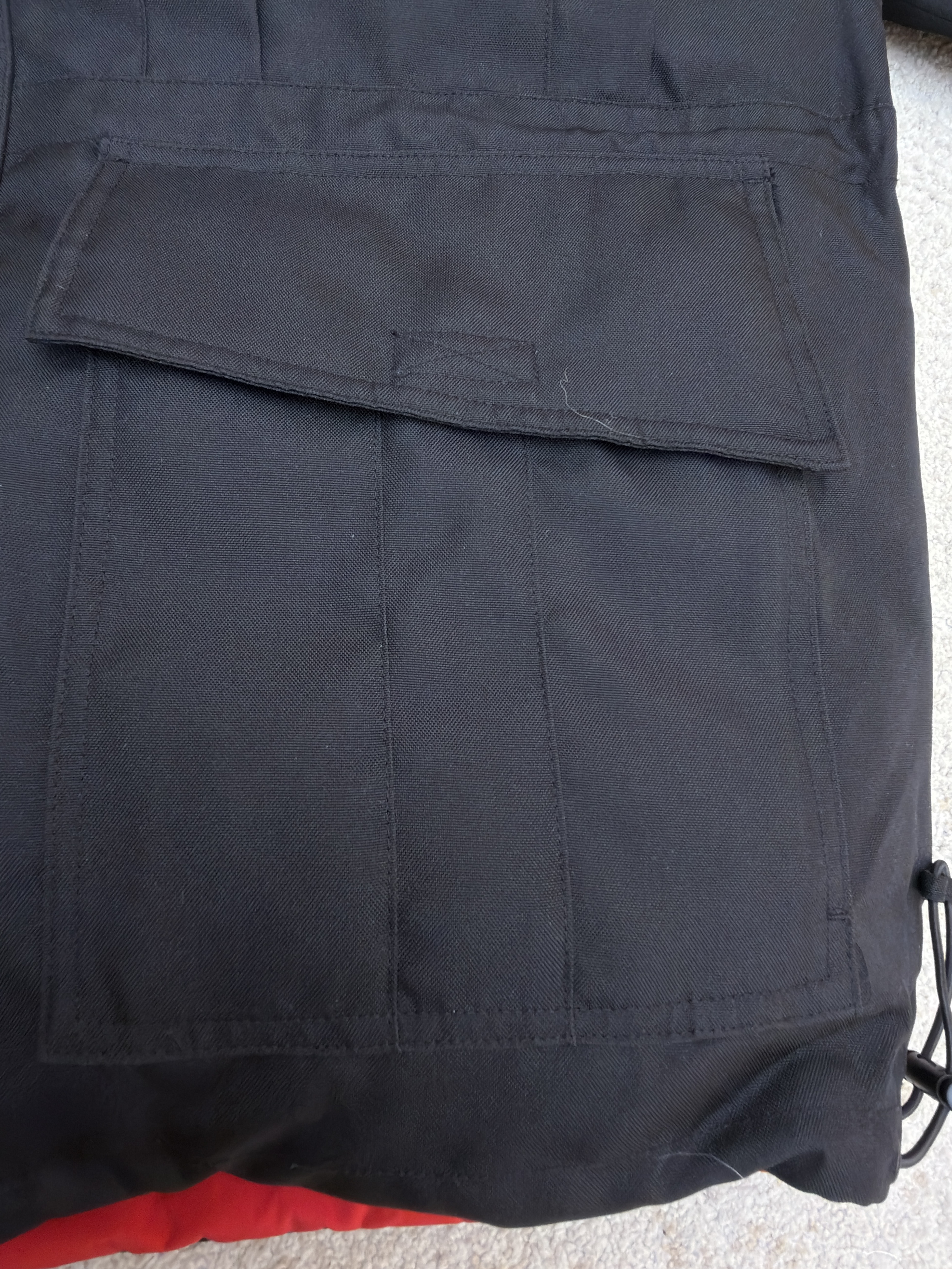 Balenciaga 巴黎世家 双面两穿狮子袖标拉链连帽羽绒服 夹克 外套 秋冬 长袖 保暖 黑色/红色 D5