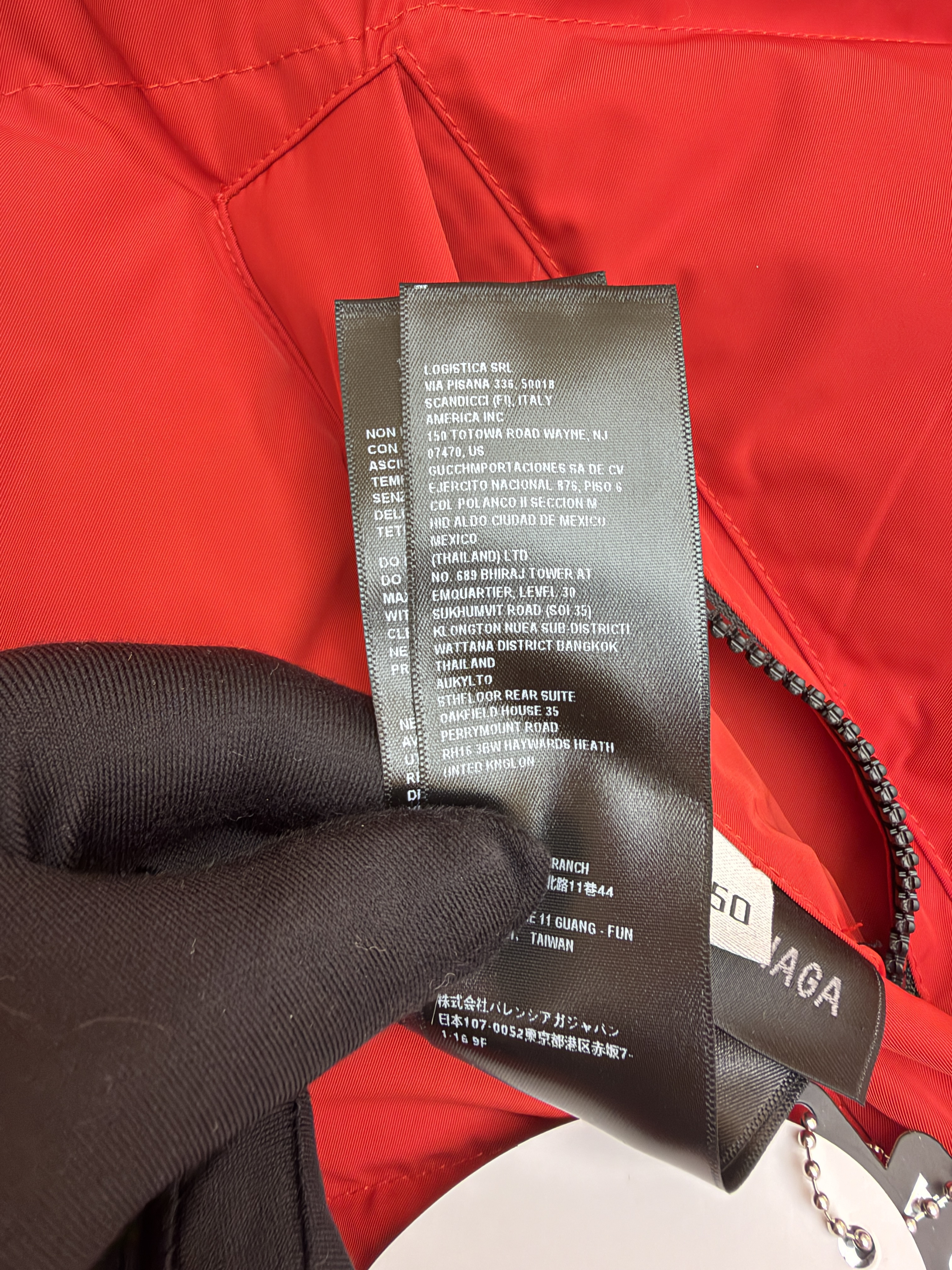 Balenciaga 巴黎世家 双面两穿狮子袖标拉链连帽羽绒服 夹克 外套 秋冬 长袖 保暖 黑色/红色 D5