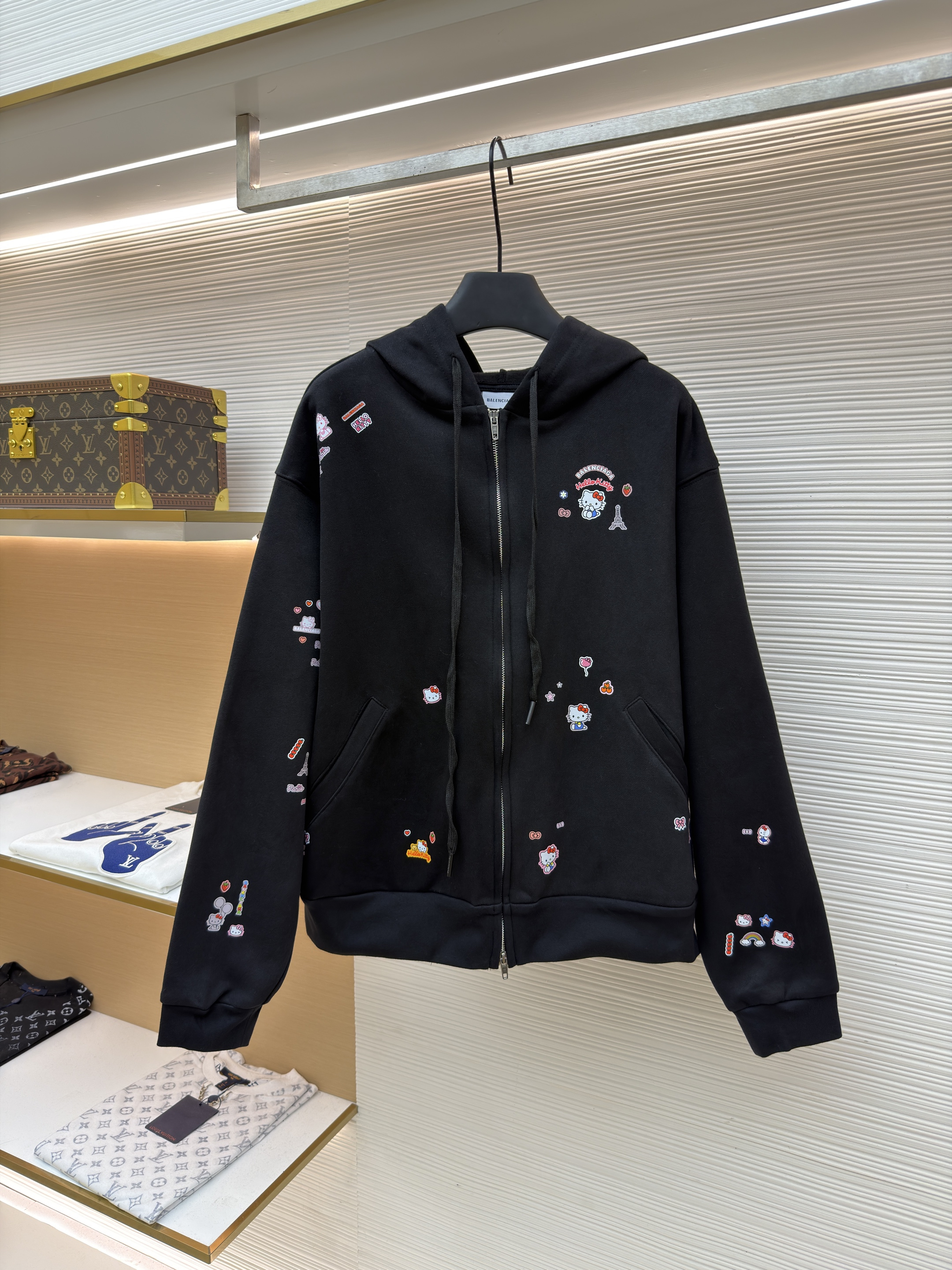 Balenciaga 巴黎世家 Hello Kitty 联名款提花拉链连帽卫衣 连帽衫 夹克 外套 秋冬 长袖 黑色 B5