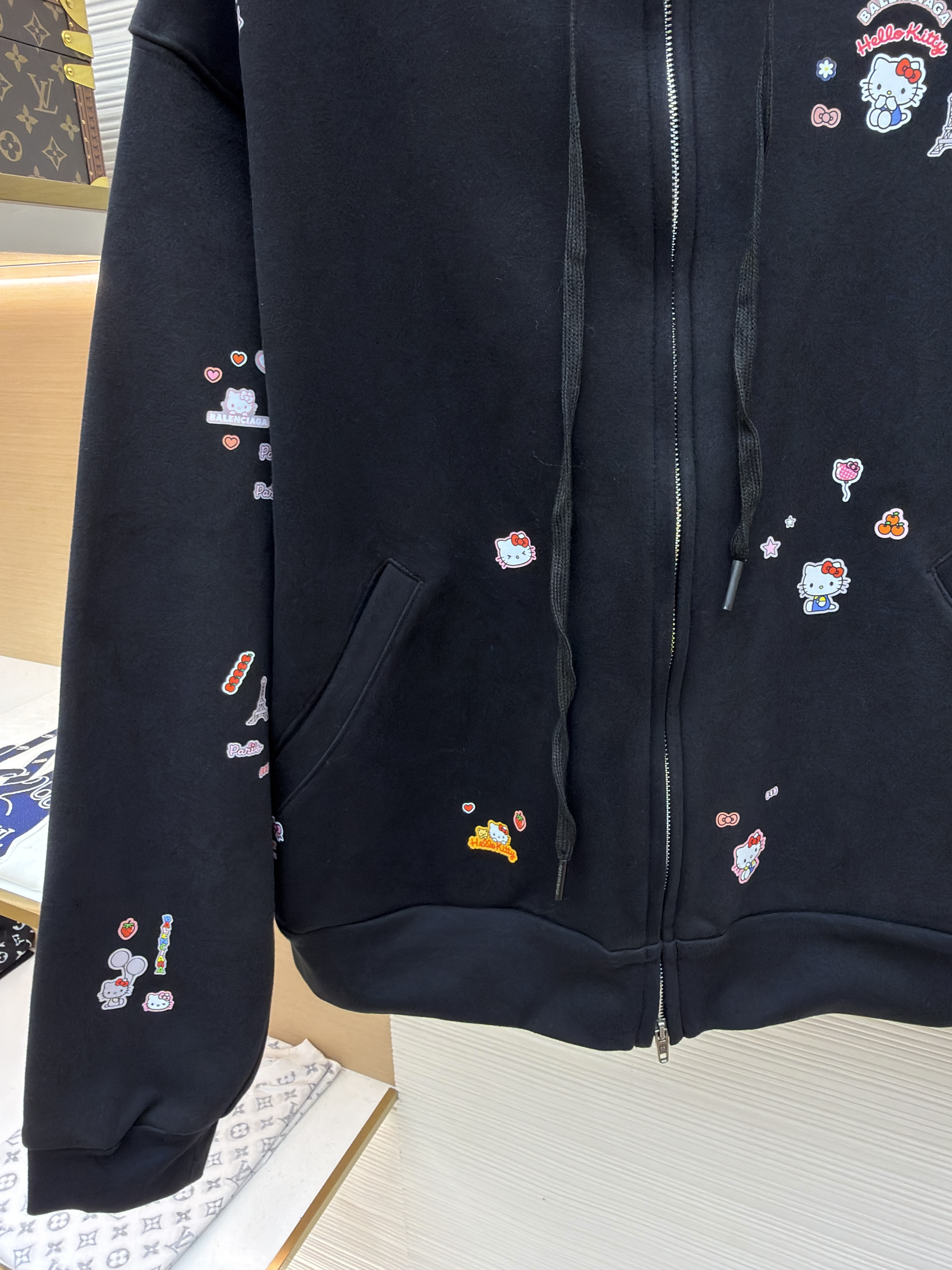 Balenciaga 巴黎世家 Hello Kitty 联名款提花拉链连帽卫衣 连帽衫 夹克 外套 秋冬 长袖 黑色 B5