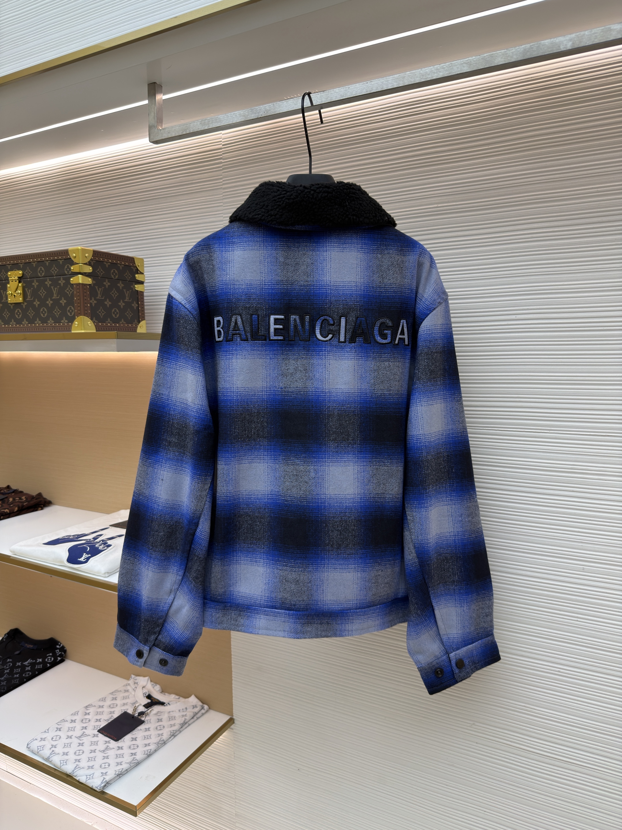 Balenciaga 巴黎世家 可拆卸毛领拼色格纹拉链外套 夹克 长袖 秋冬 蓝色 C0