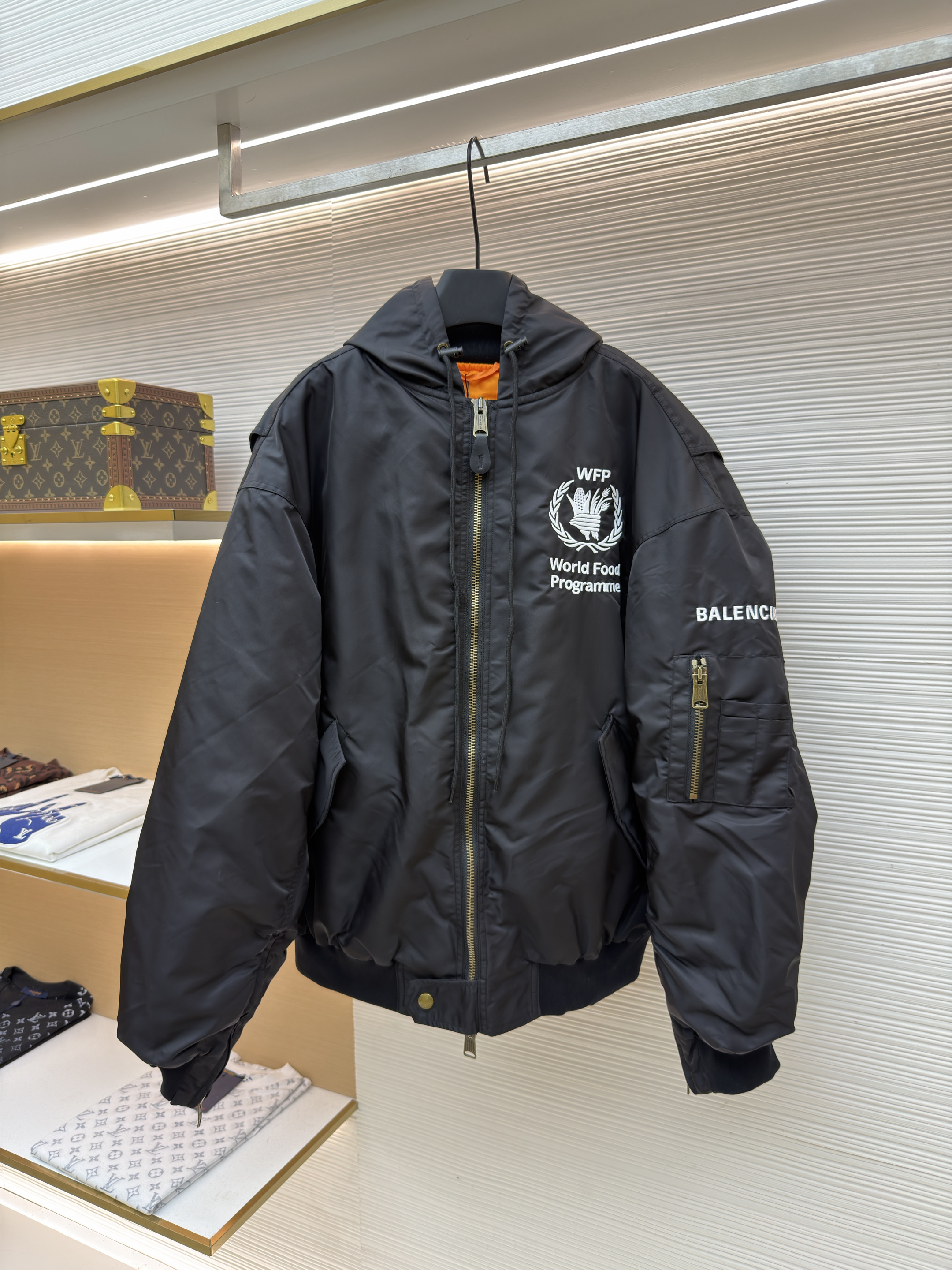 Balenciaga 巴黎世家 字母印花拉链连帽夹克 外套 秋冬 长袖 黑色 C0