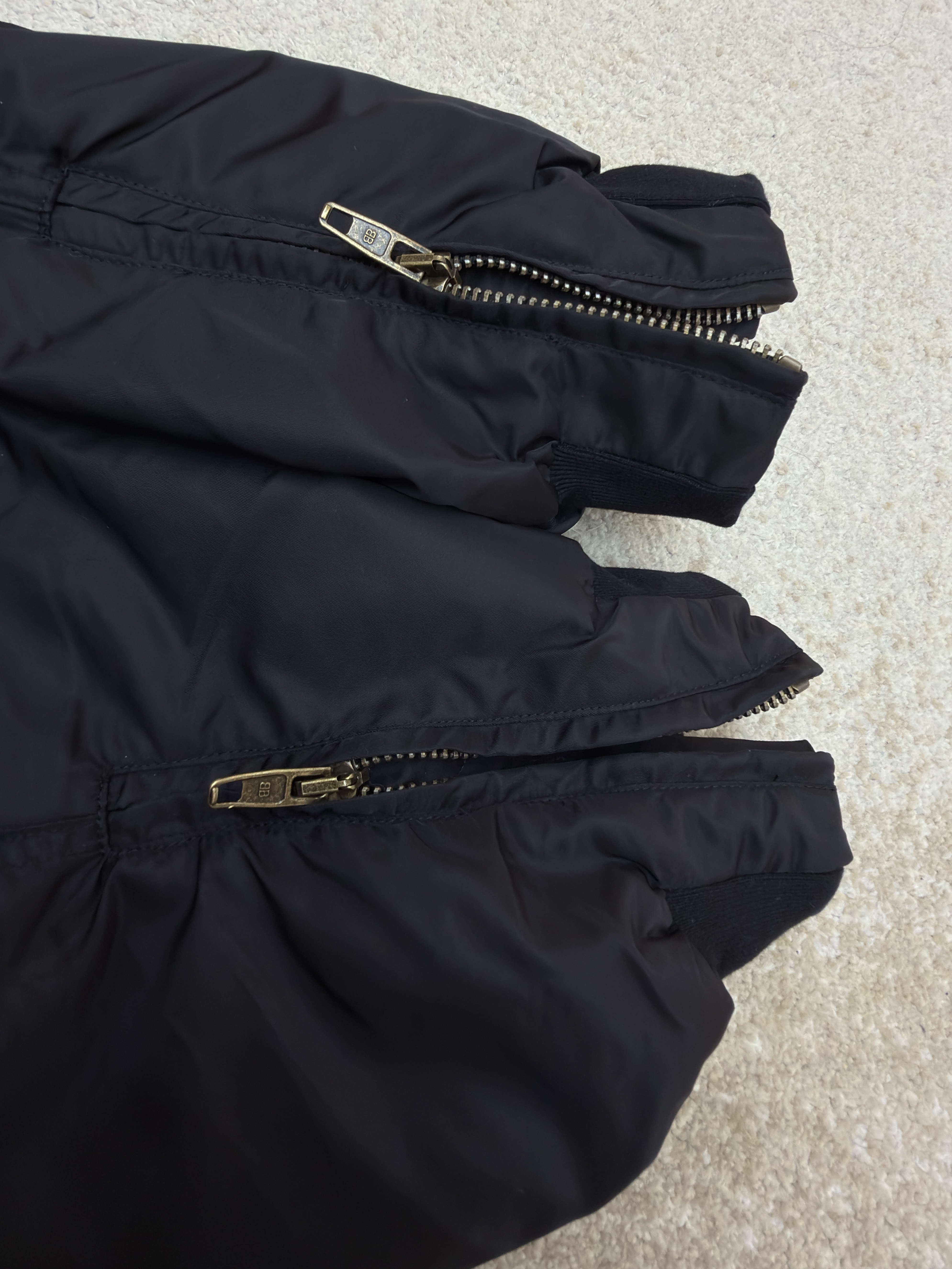 Balenciaga 巴黎世家 字母印花拉链连帽夹克 外套 秋冬 长袖 黑色 C0