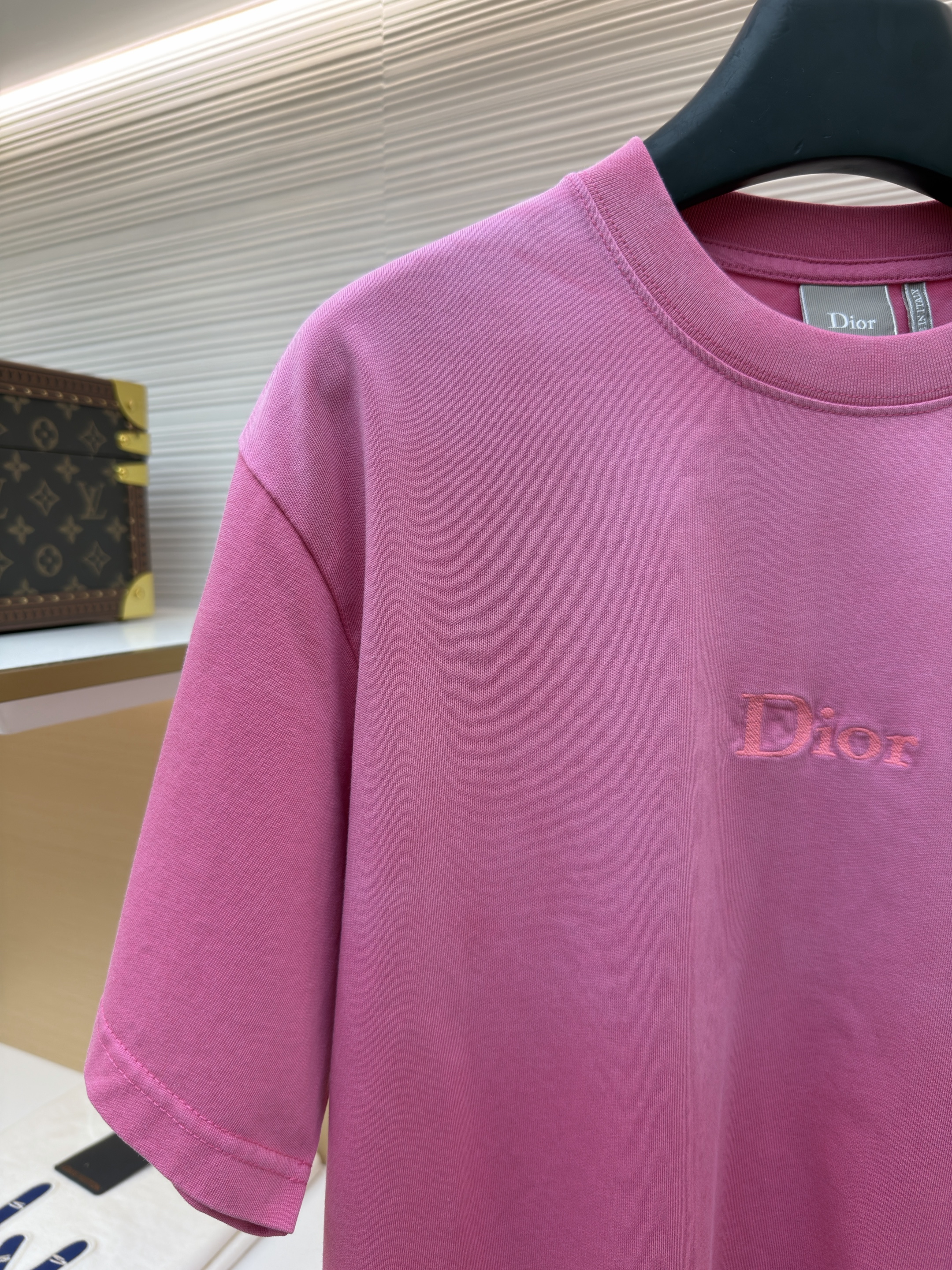 DIOR 迪奥 褪白刺绣字母圆领短袖 T恤 夏季 黑色 粉色 A0 