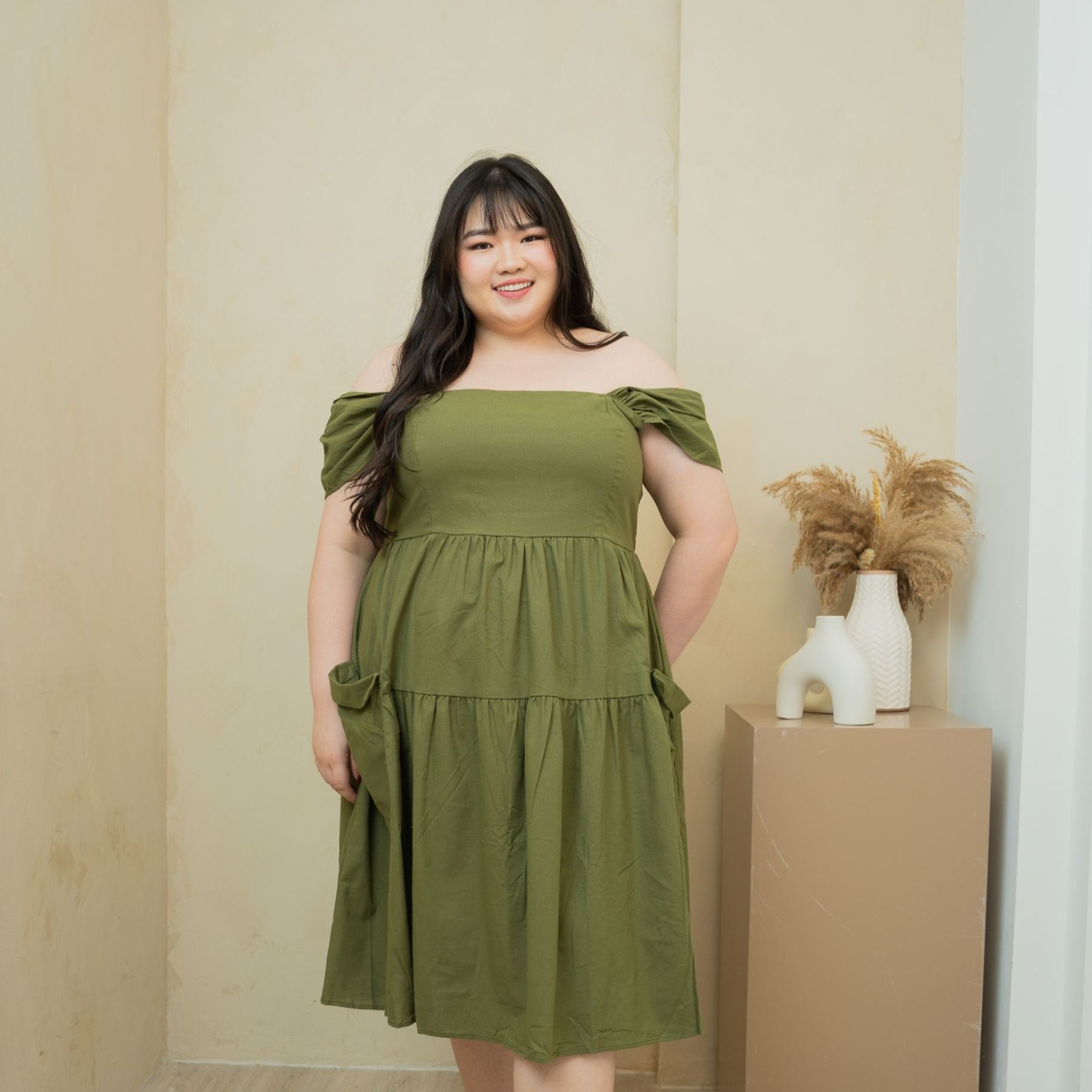 GISELLE BELLA DRESS - OLIVE GREEN