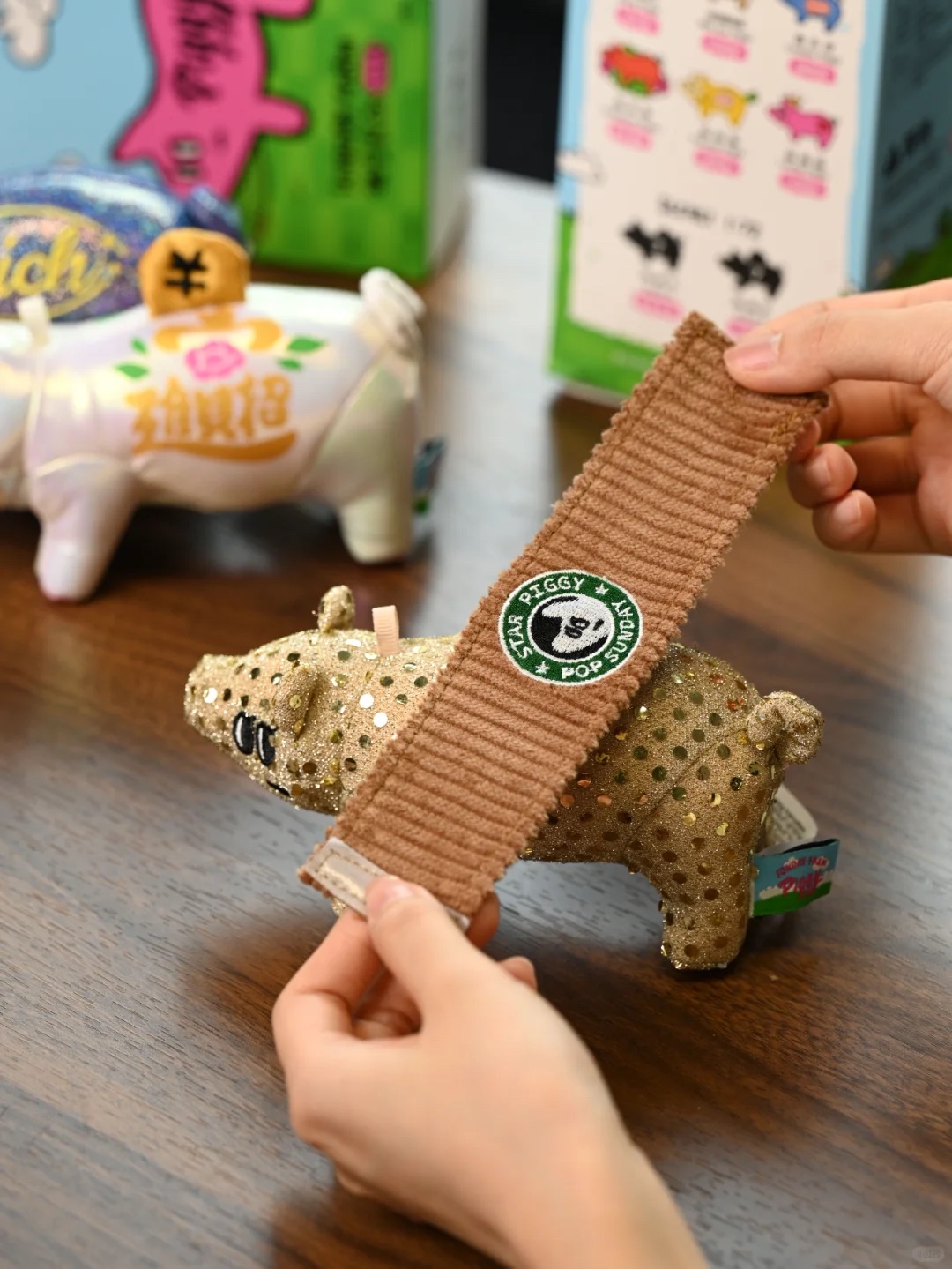 POP SUNDAY SUNDAY Farm Smell